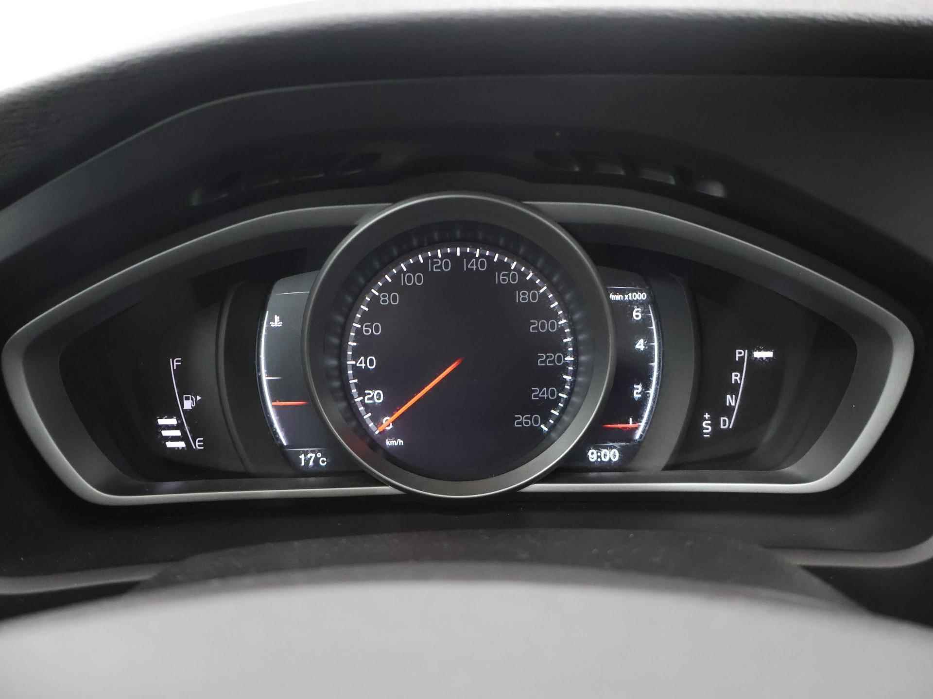 Volvo V40 1.5 T3 Dynamic Edition | Navigatie | Stoelverwarming | Climate Control | - 13/39