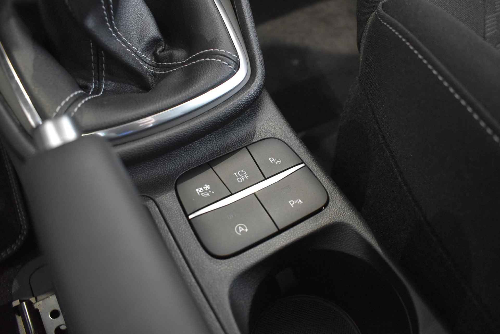 Ford Fiesta 1.0 EcoBoost Hybrid Titanium | VOORRAAD | Chrome Blue | Parking Pack 2 | Winter Pack - 8/9