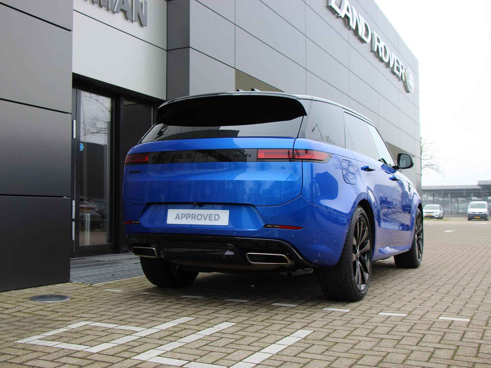 Land Rover Range Rover Sport P460e Dynamic HSE PHEV | SV lak Velocity Blue | 23 Inch | Premium Upgrade Interior Pack | Rear Seat Entertainment - 7/37