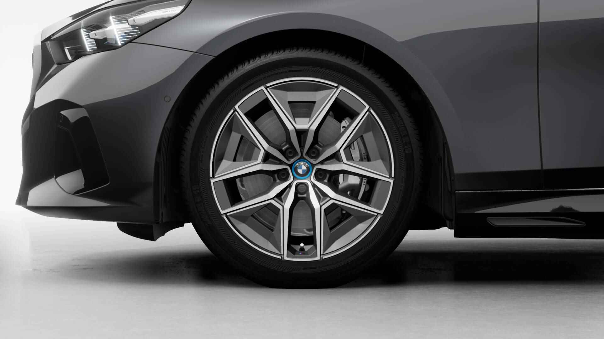BMW i5 eDrive40 | M Sportpakket | Innovation Pack | Travel Pack | Comfort Pack - 3/6