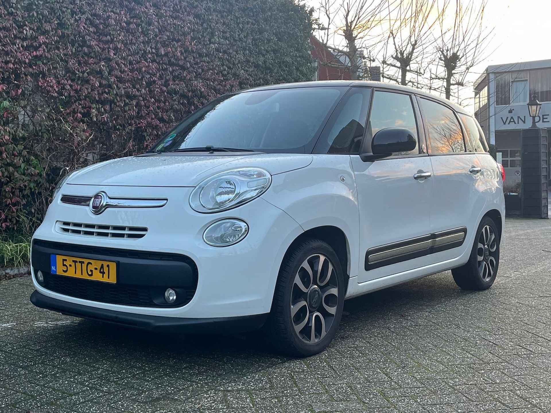 Fiat 500 L Living 0.9 TwinAir Lounge 7p. (Vestiging Driebergen) - 17/19