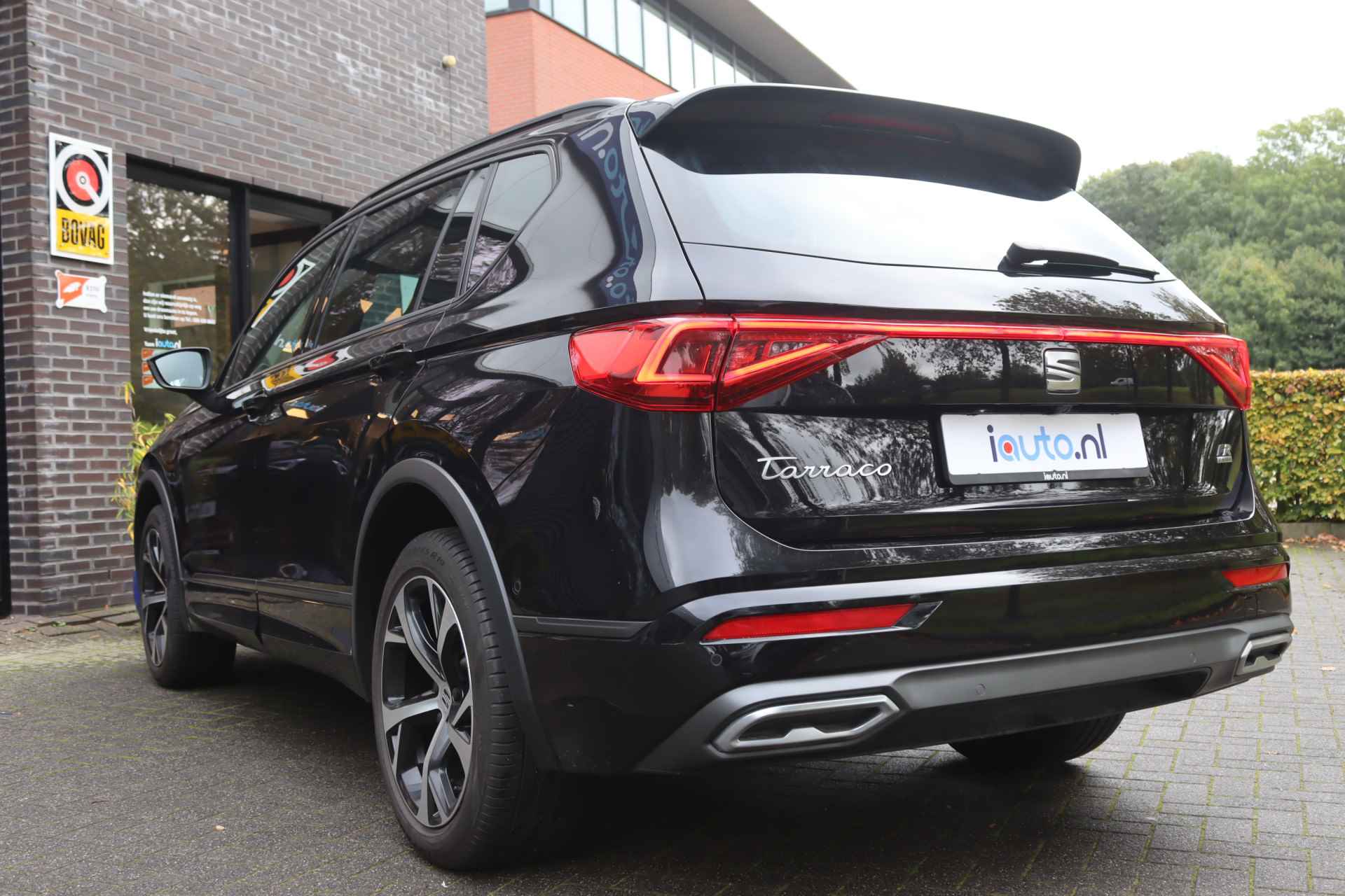 SEAT Tarraco 1.4 TSI 180kW e-Hybrid FR LED/Camera/Keyless/Winterpakket/Dode-hoek/19" - 39/40