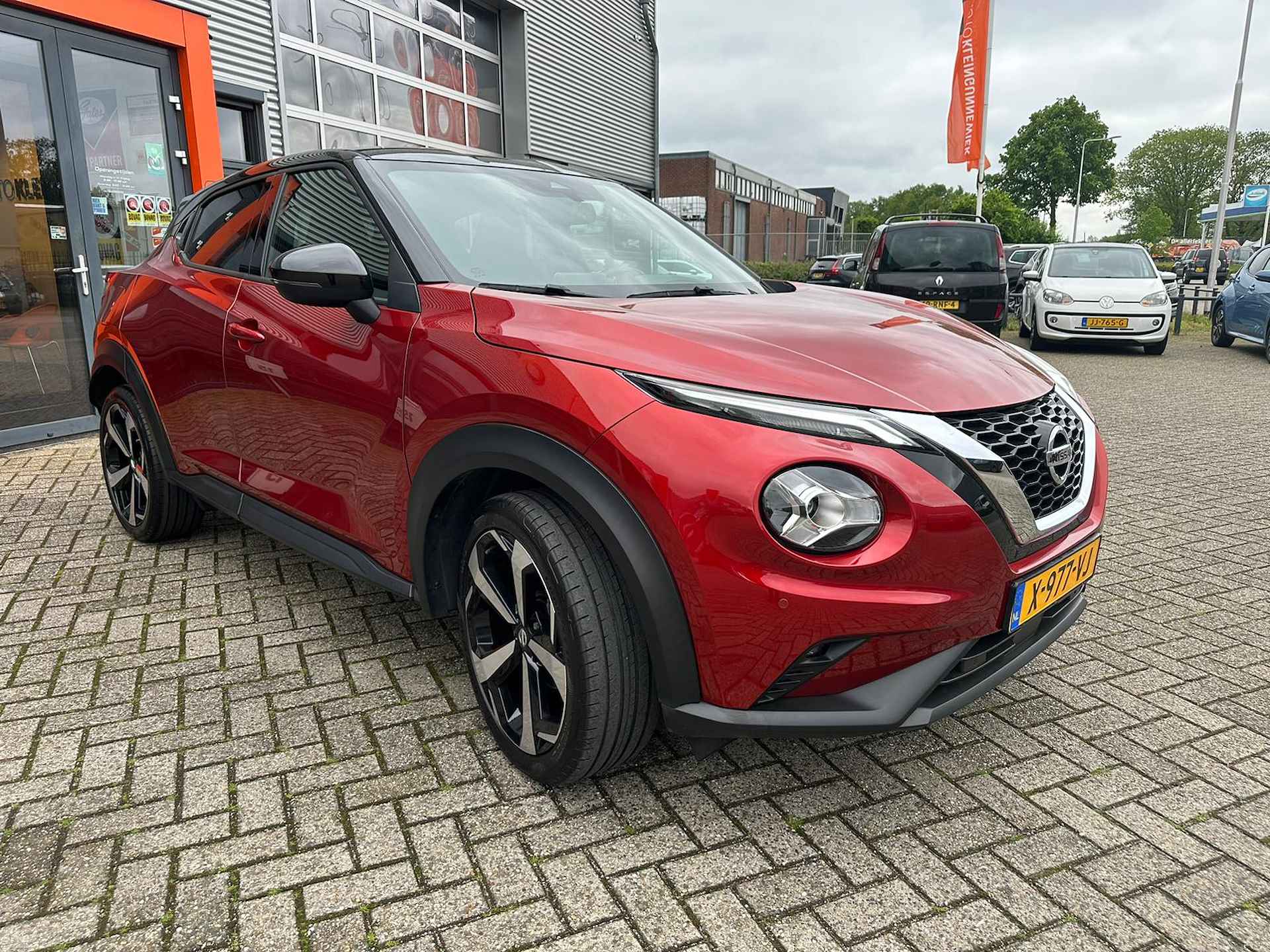 Nissan Juke 1.0 DIG-T Premiere Edition Automaat Apple/Android Carply / Navi / Camera / 19 inch / Cruise Control / Keyless / Start/stop - 9/25