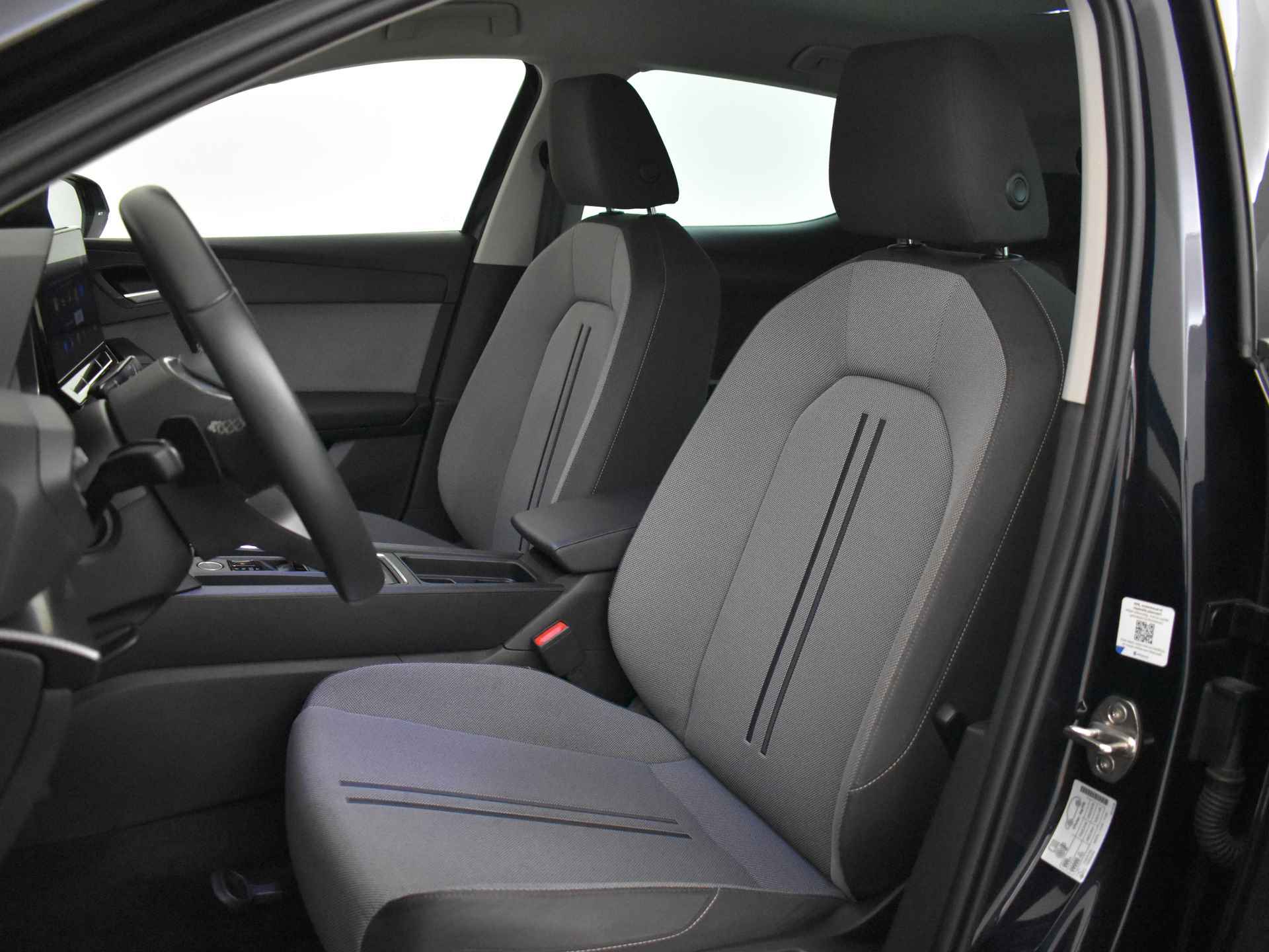 SEAT Leon 1.0 eTSI 110PK DSG-7 Style Business Intense | GARANTIE T/M 2026 | CAMERA | ADAPT. CRUISE | NAVIGATIE | APP CONNECT | LED - 17/43
