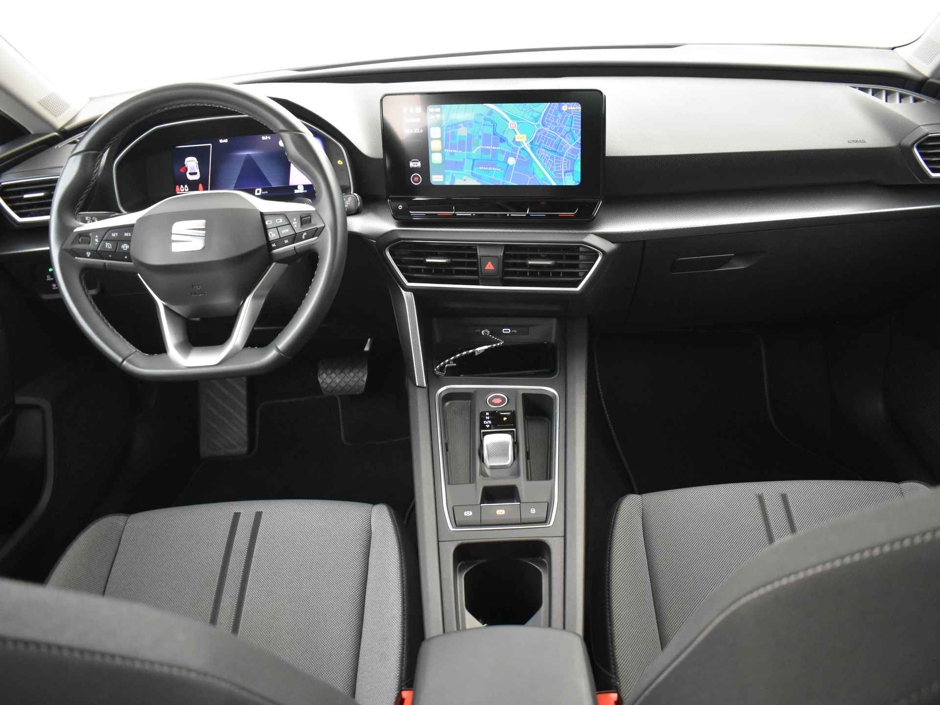 SEAT Leon 1.0 eTSI 110PK DSG-7 Style Business Intense | GARANTIE T/M 2026 | CAMERA | ADAPT. CRUISE | NAVIGATIE | APP CONNECT | LED - 40/43