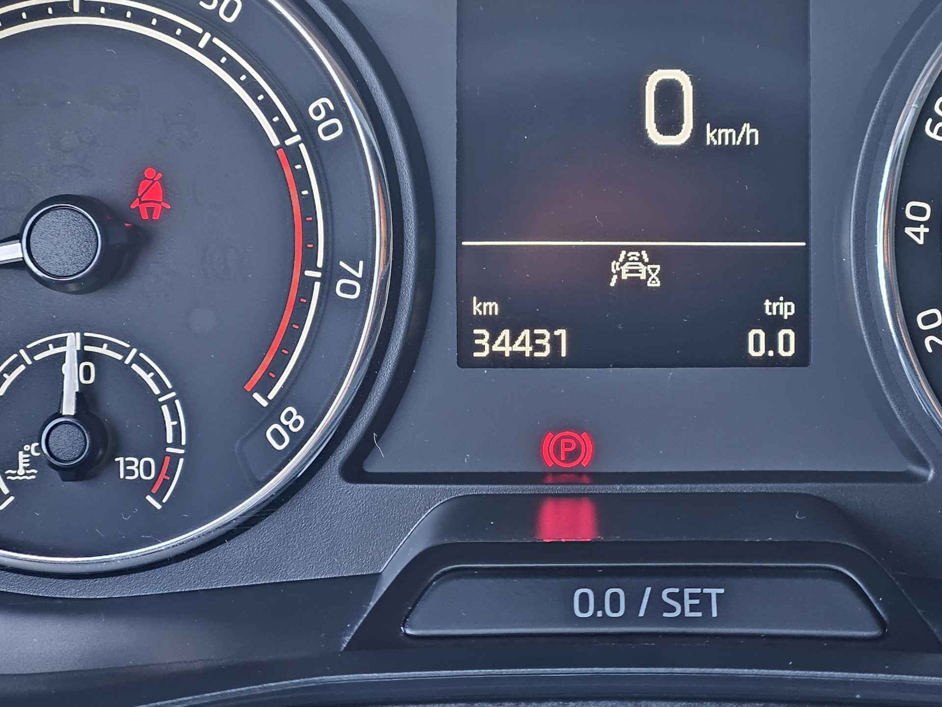 Škoda Kamiq 1.0 TSI Active | Airco | Cruise Control | Parkeersensoren | Mooie lage Kilometerstand!! - 16/37