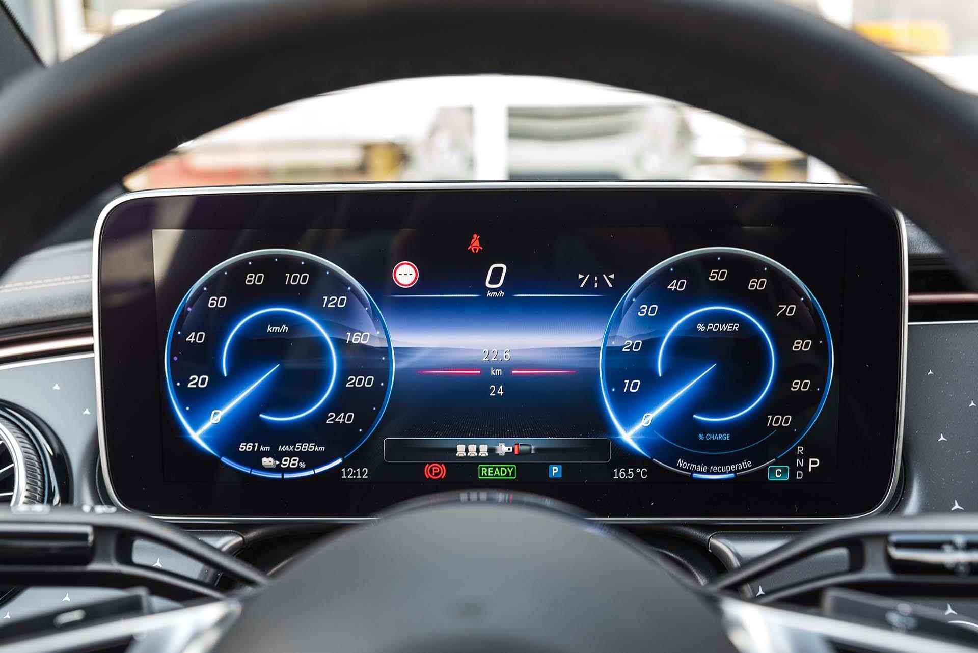 Mercedes-Benz EQE 300 Business Line 89 kWh | Panoramadak | getint glas | sfeerverlichting | achteruitrijcamera - 17/31