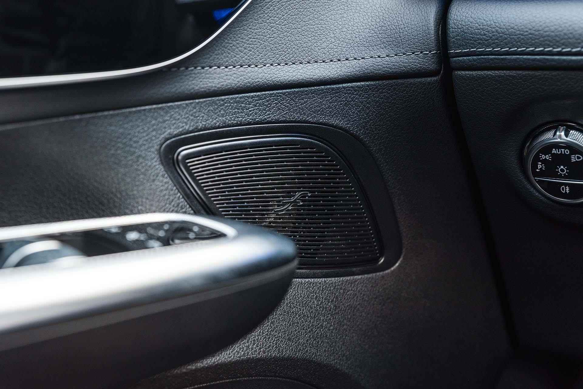 Mercedes-Benz EQE 300 Business Line 89 kWh | Panoramadak | getint glas | sfeerverlichting | achteruitrijcamera - 27/31