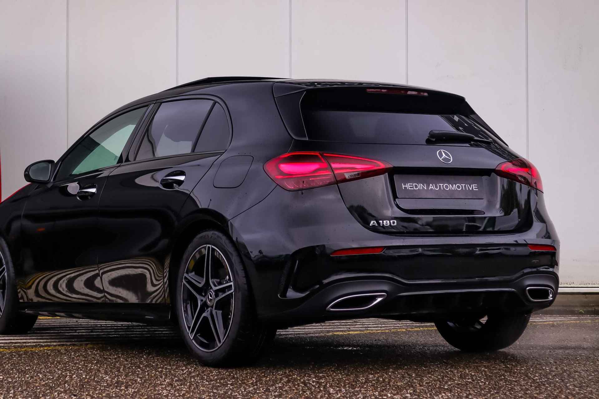 Mercedes-Benz A-Klasse A 180 Automaat Star Edition Limited AMG Line | Nightpakket | Panoramadak - 35/37