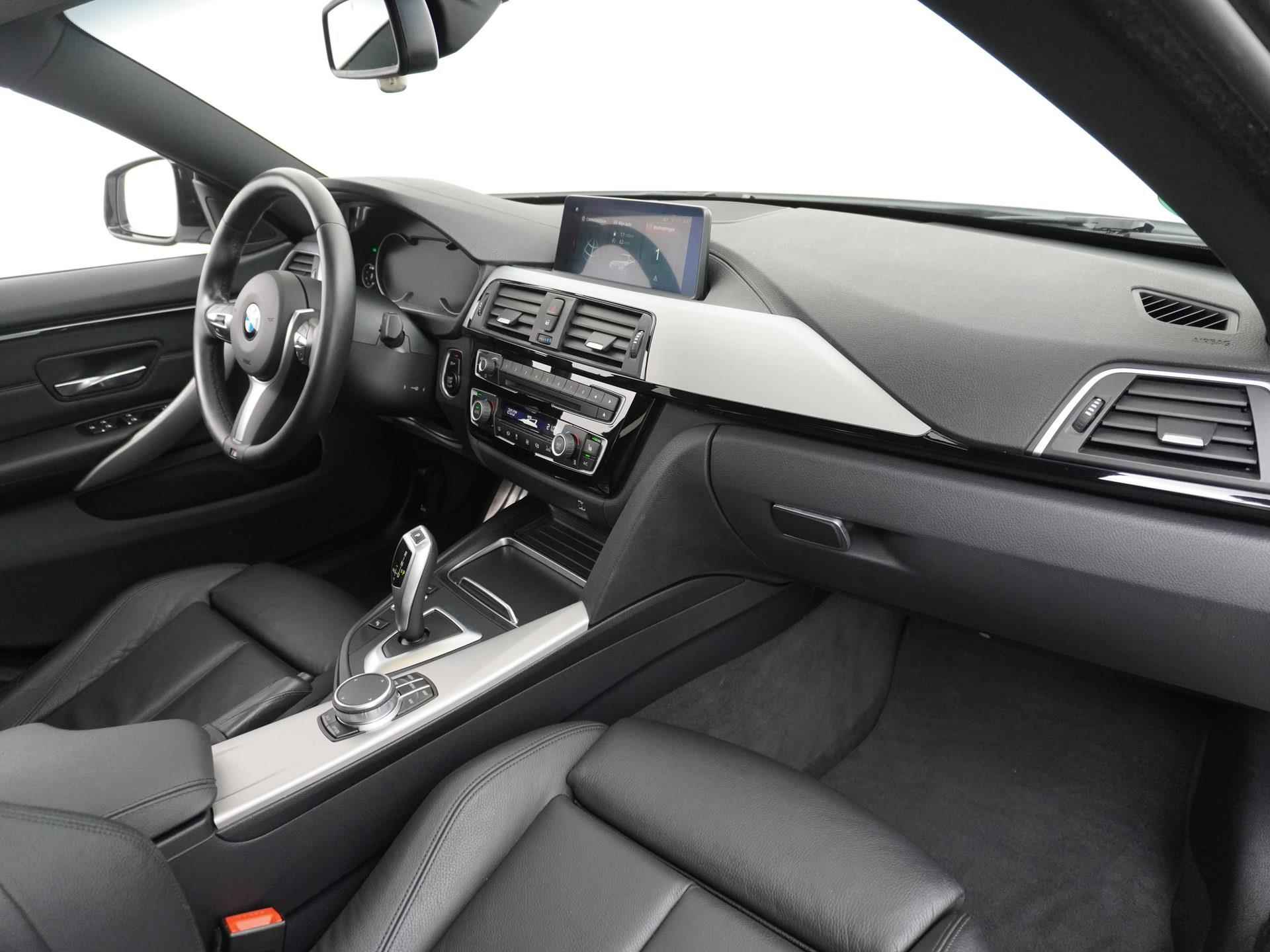 BMW 4-serie Gran Coupé 420i High Exe. M SPORT | ELEK. PANO| STOELVERWARMING| |ORG. NL. NAP KM. - 44/46