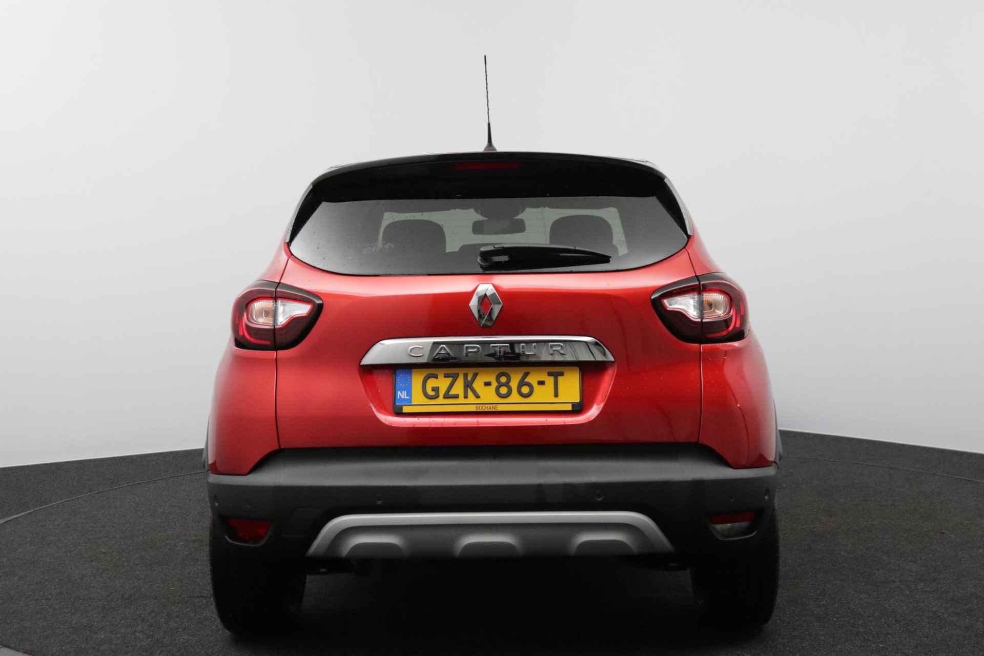 Renault Captur 1.3 TCe 150 EDC Intens Renault Captur 1.3 TCe 150 Intens - 8/29