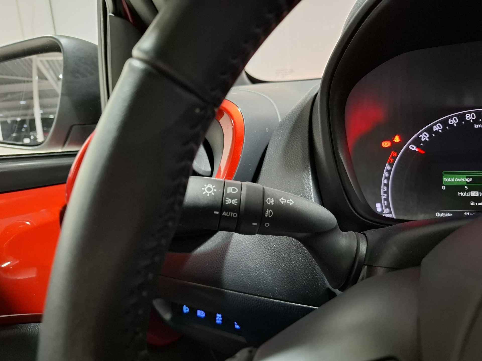 Toyota Aygo X 1.0 VVT-i MT Pulse | Camera | Apple CarPlay/Android Auto | Adaptive Cruise Controle | Stoelverwarming - 23/35