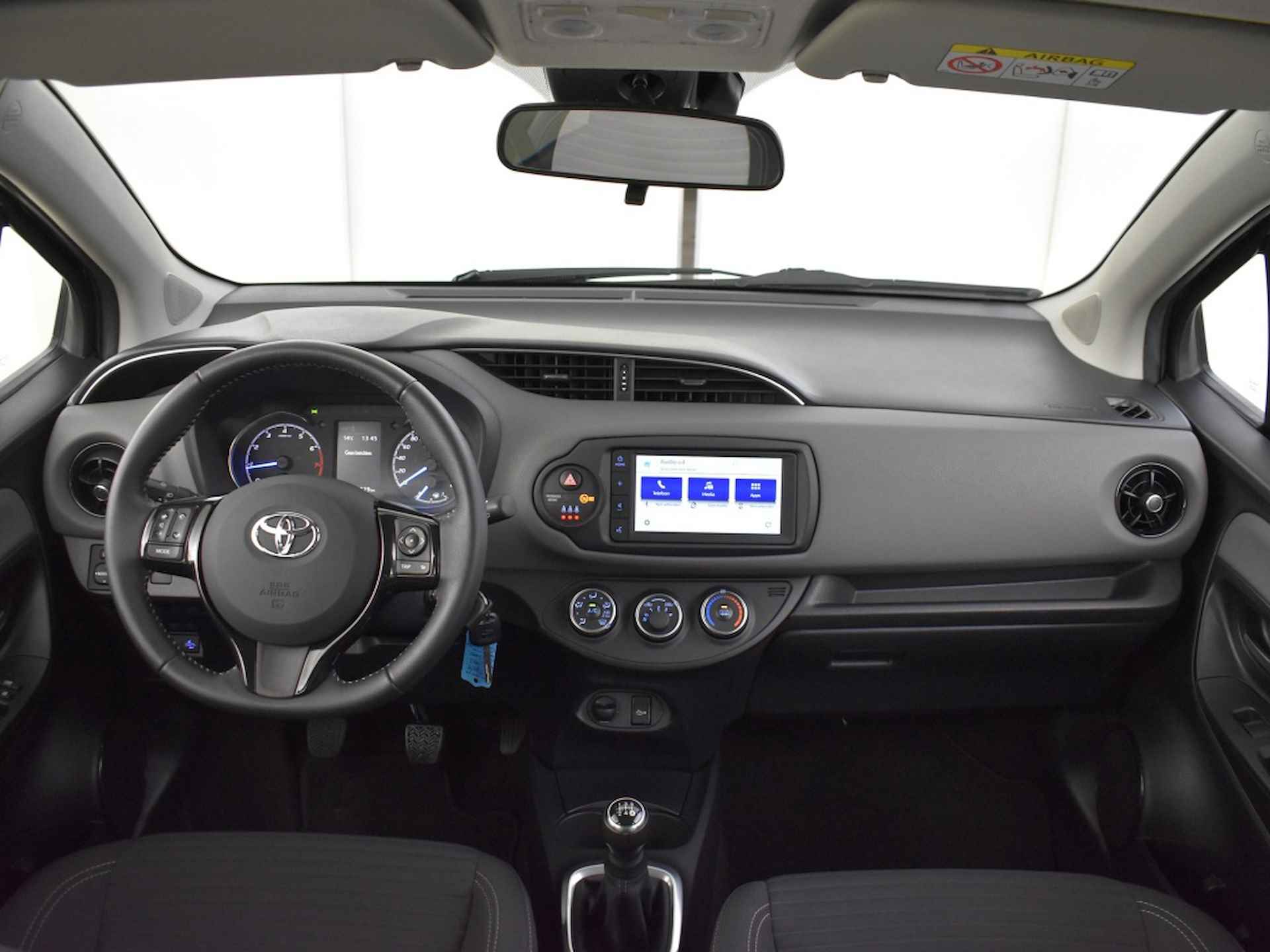 Toyota Yaris 1.0 VVT-i Connect | Camera | Apple carplay & Android auto - 4/31