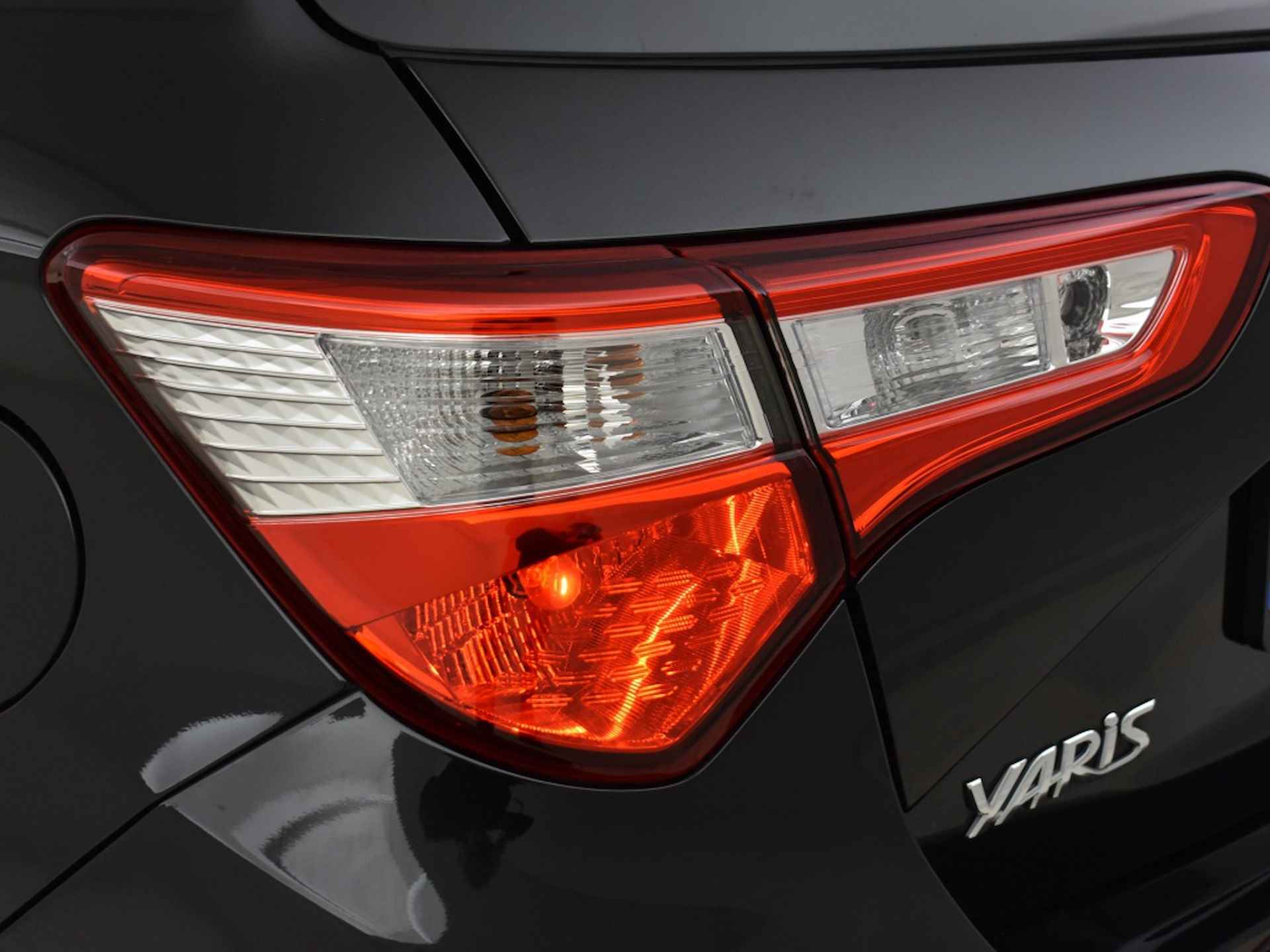 Toyota Yaris 1.0 VVT-i Connect | Camera | Apple carplay & Android auto - 18/31
