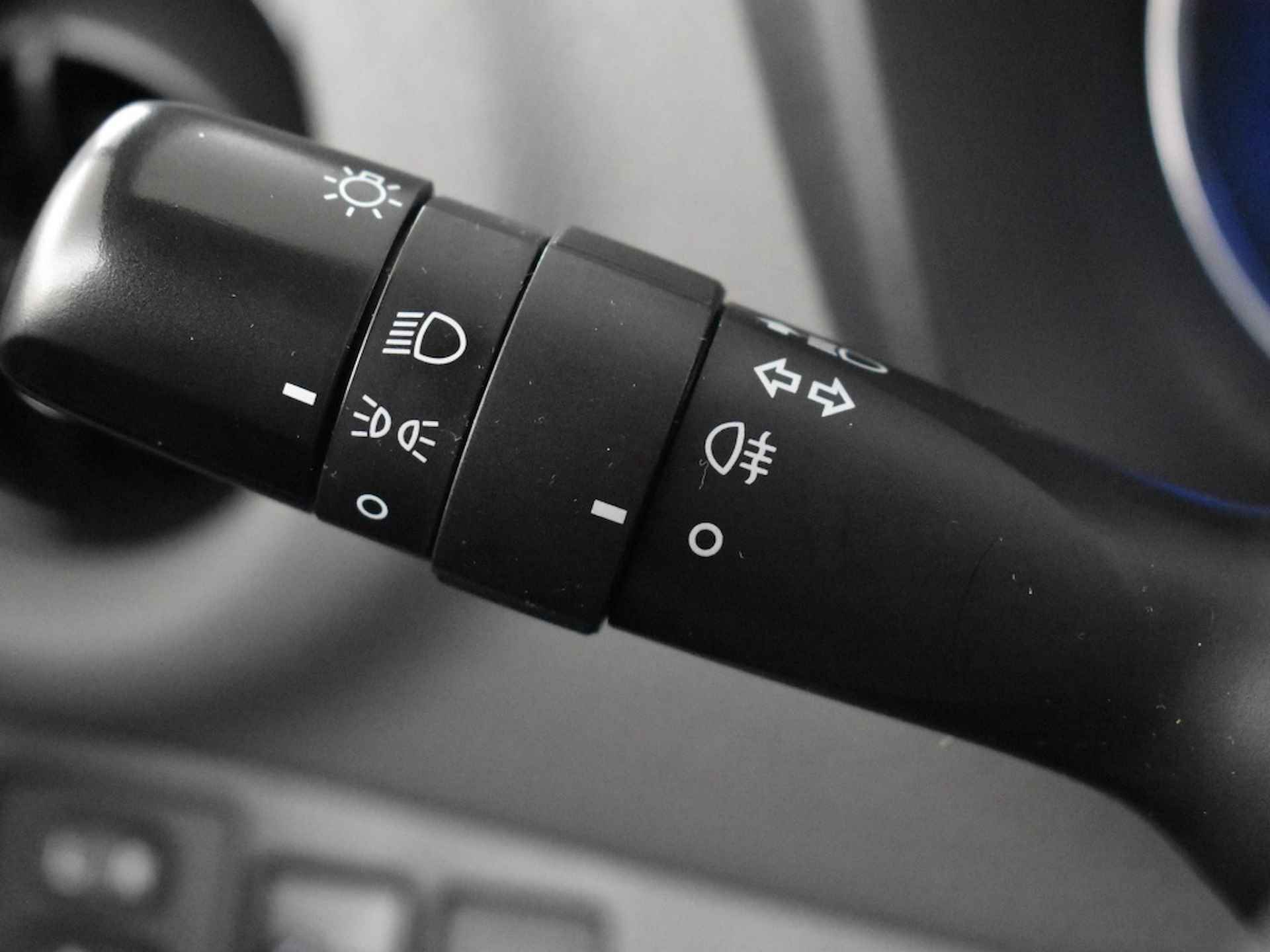 Toyota Yaris 1.0 VVT-i Connect | Camera | Apple carplay & Android auto - 30/31