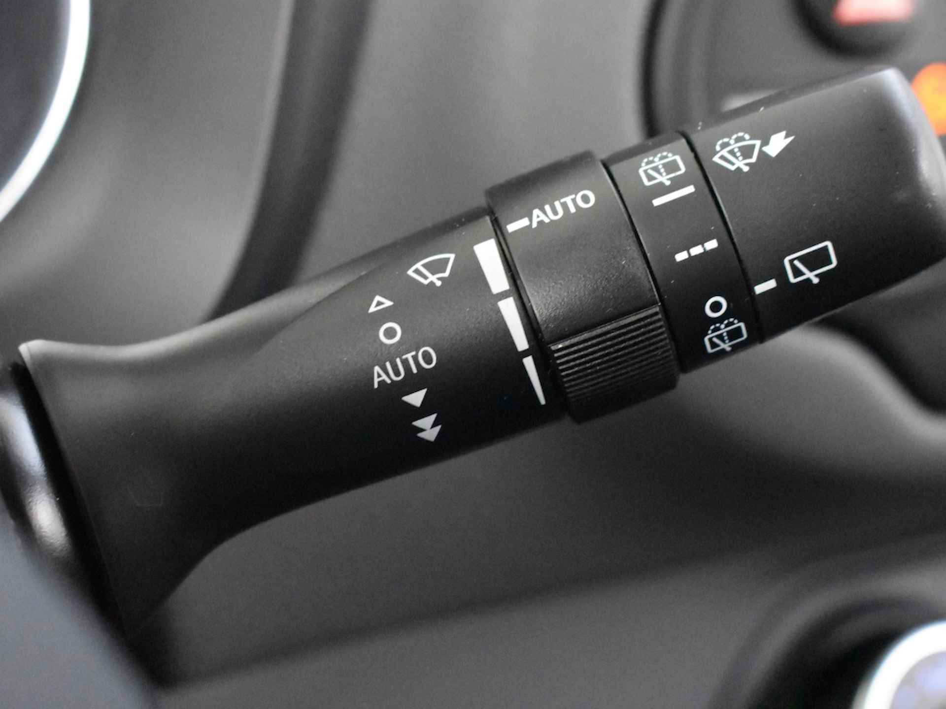 Toyota Yaris 1.0 VVT-i Connect | Camera | Apple carplay & Android auto - 31/31