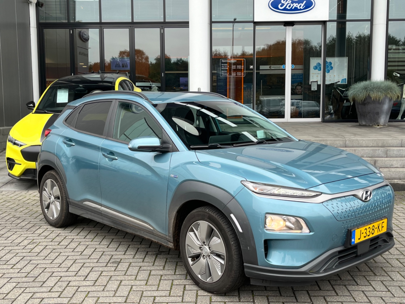 Hyundai KONA EV FASHION 64KWH | NL-AUTO! | CAMERA | KRELL AUDIO | HEAD-UP | BLIS | PRACHTIGE STAAT!