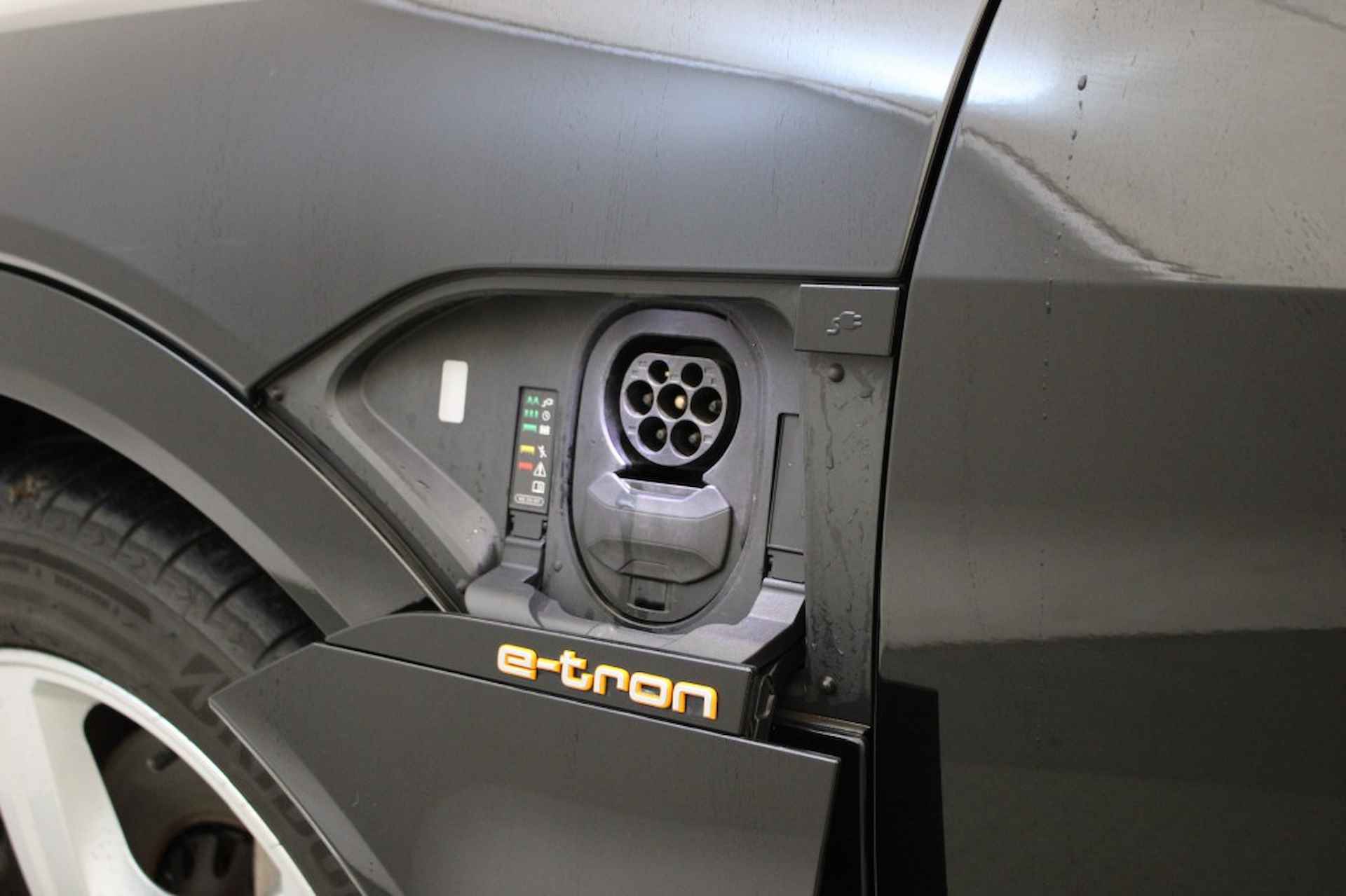 AUDI E-tron 50 Quattro Launch Edition Plus 71 kWh - Leer, Stoelverw. - 35/35