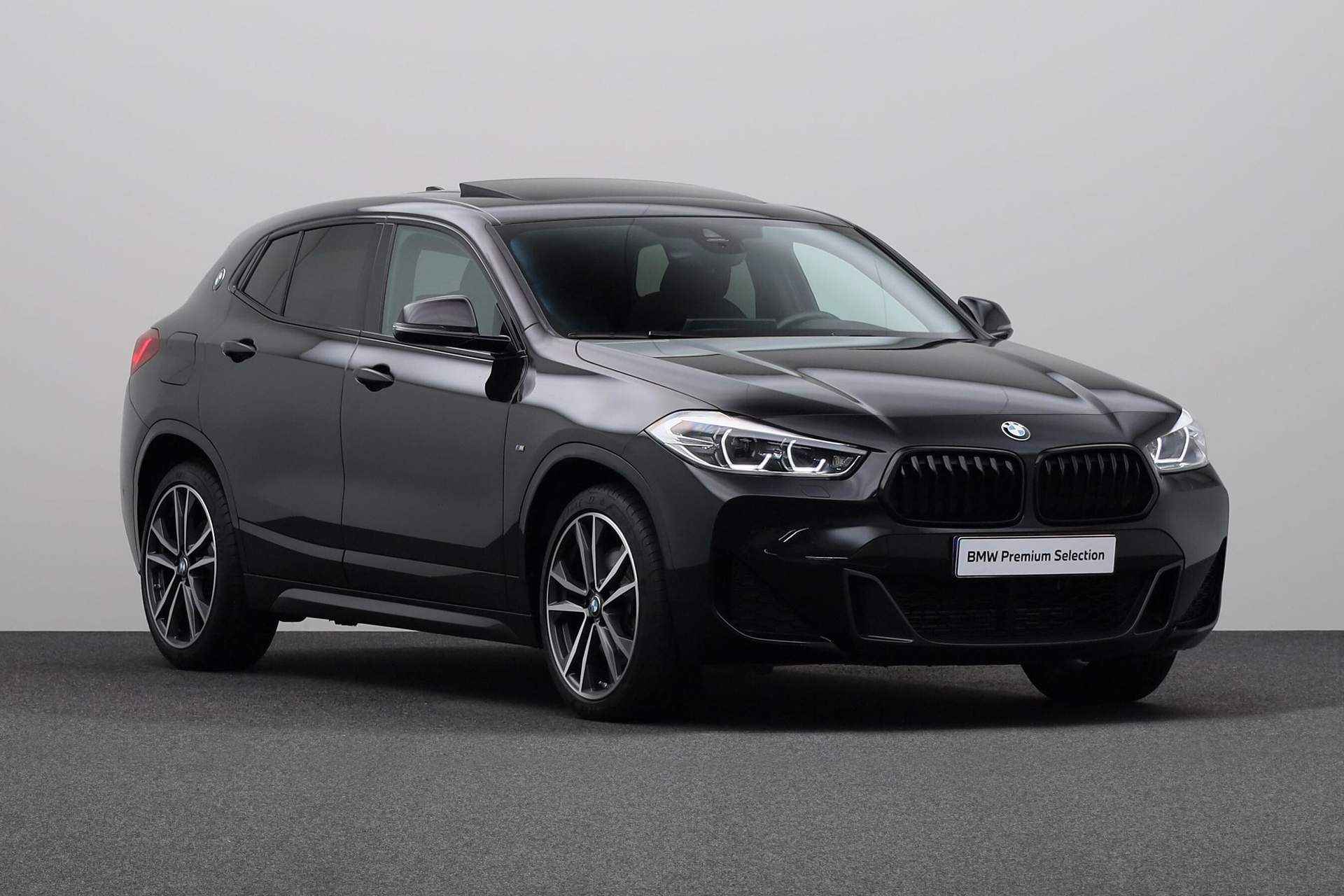 BMW X2 xDrive20i High Executive | M-sport Shadow Line | Active Cruise Control | Navigatie Plus | Sportstoelen | Stoelverwarming | Schuif-/ Panoramadak | HiFi | PDC voor/ achter | - 14/25