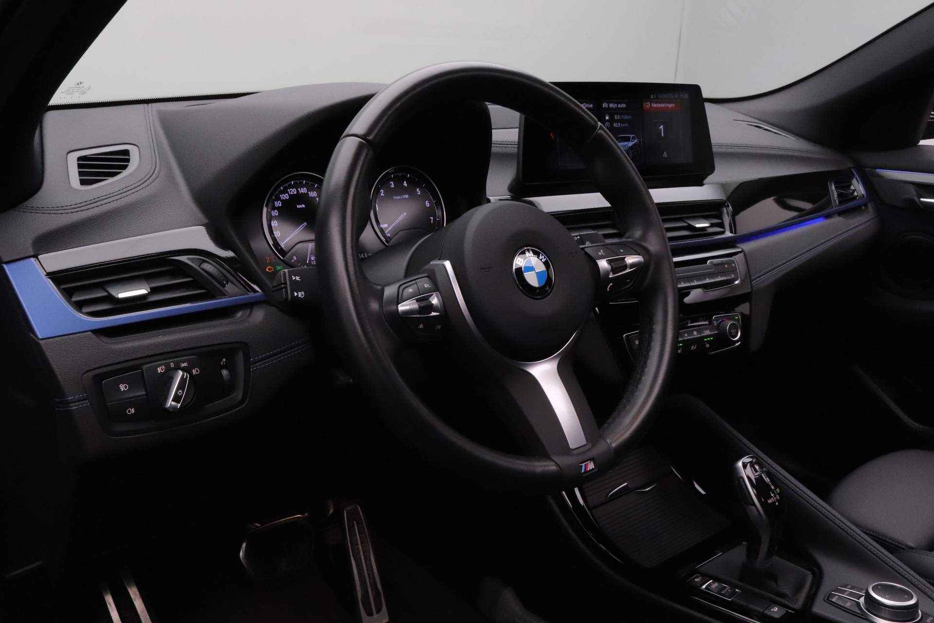 BMW X2 xDrive20i High Executive | M-sport Shadow Line | Active Cruise Control | Navigatie Plus | Sportstoelen | Stoelverwarming | Schuif-/ Panoramadak | HiFi | PDC voor/ achter | - 18/25