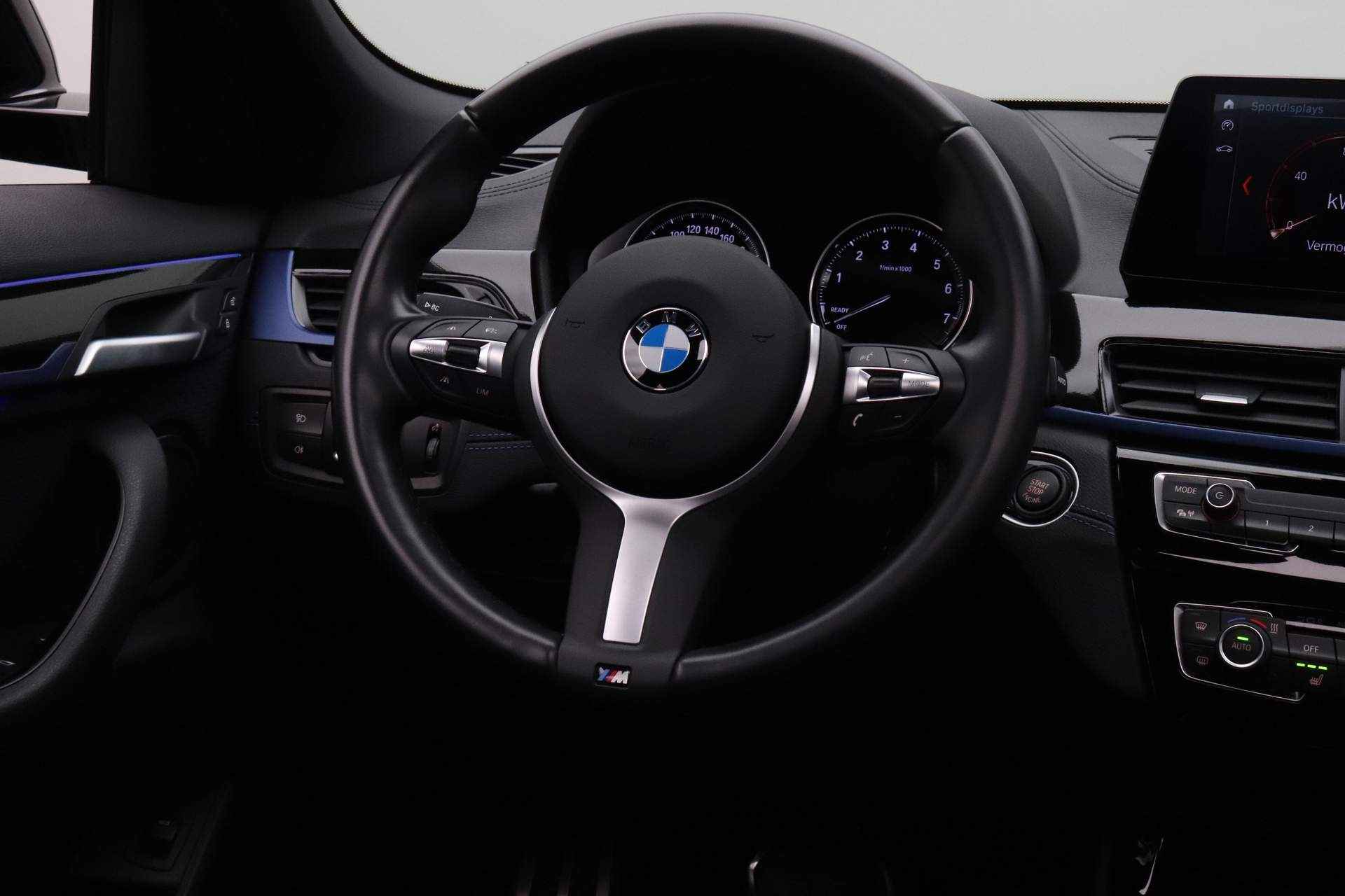 BMW X2 xDrive20i High Executive | M-sport Shadow Line | Active Cruise Control | Navigatie Plus | Sportstoelen | Stoelverwarming | Schuif-/ Panoramadak | HiFi | PDC voor/ achter | - 21/25