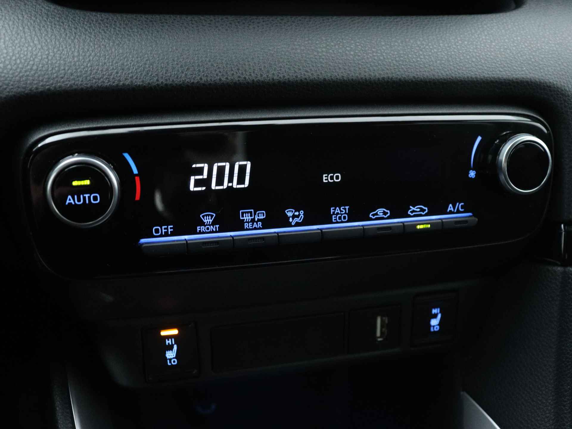 Toyota Yaris 1.5 Hybrid Dynamic Limited | Led | Camera | Adap. Cruise control | Climate control | Apple Carplay & Android Auto | - 12/43