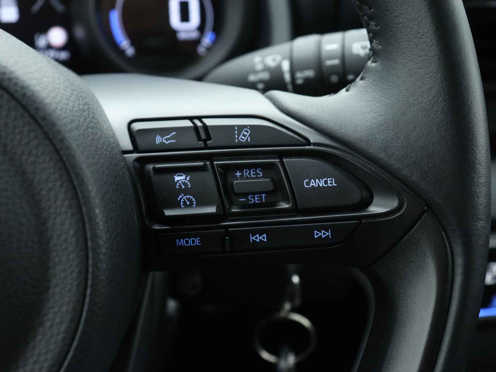 Toyota Yaris 1.5 Hybrid Dynamic Limited | Led | Camera | Adap. Cruise control | Climate control | Apple Carplay & Android Auto | - 26/43