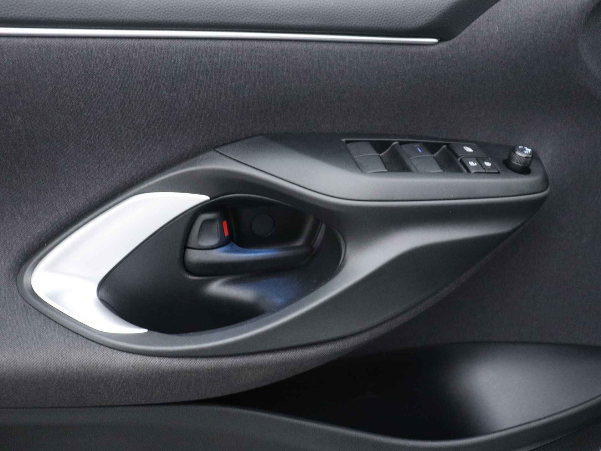 Toyota Yaris 1.5 Hybrid Dynamic Limited | Led | Camera | Adap. Cruise control | Climate control | Apple Carplay & Android Auto | - 33/43