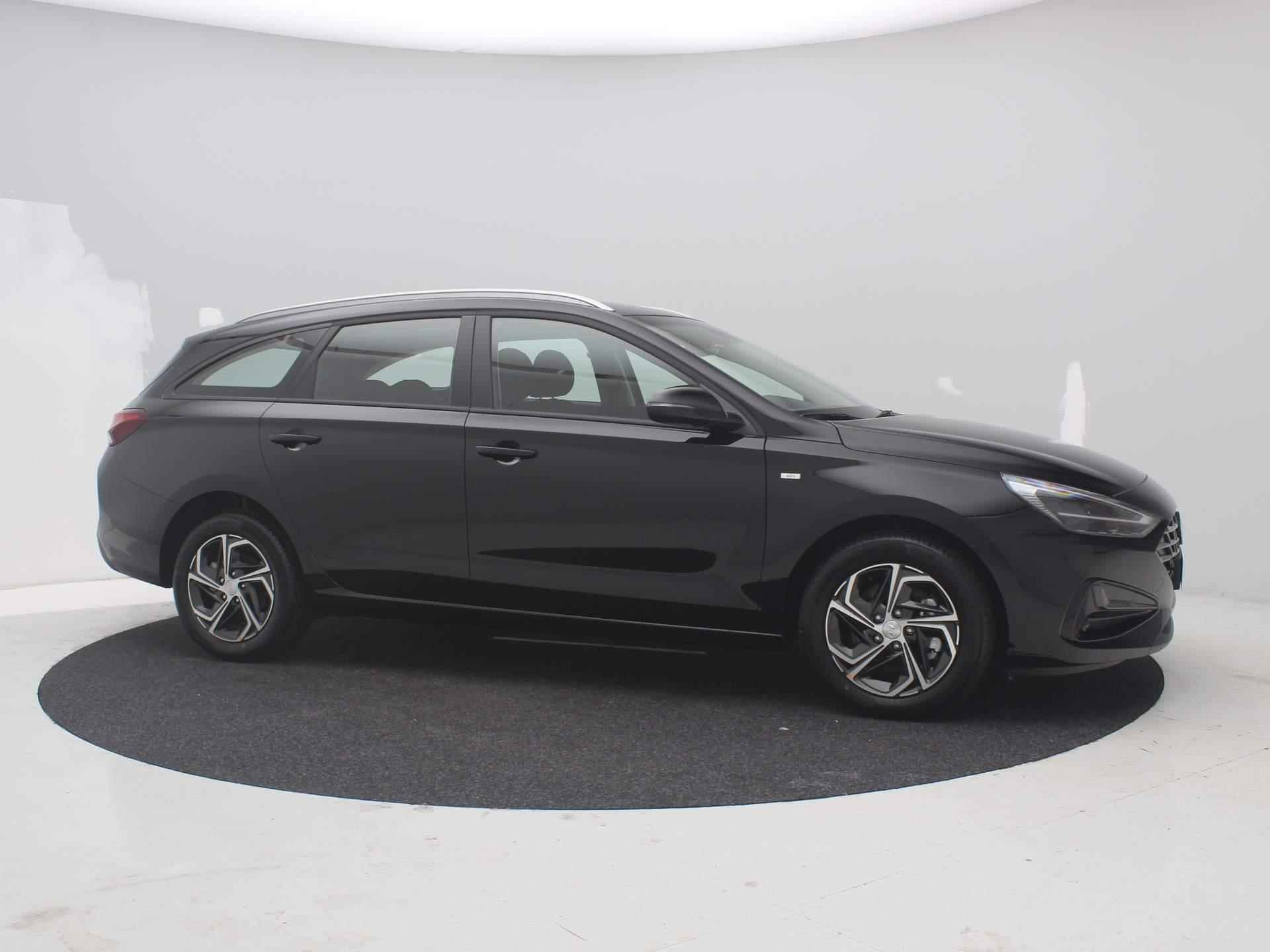 Hyundai i30 Wagon 1.0 T-GDi MHEV Comfort Smart / Navigatie / Cruise Control / - 17/65