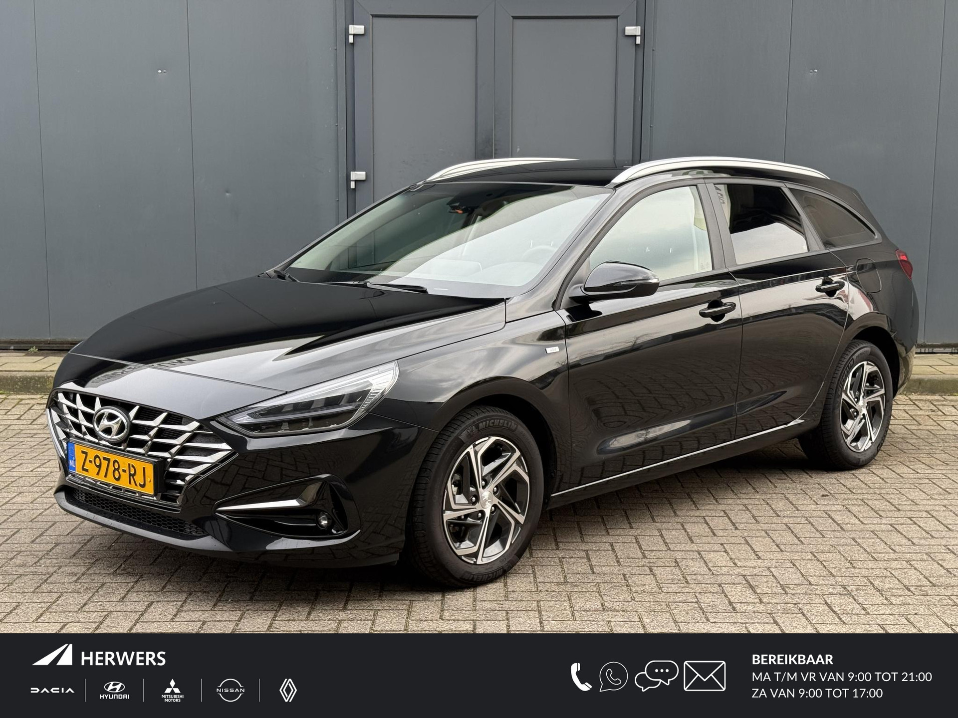 Hyundai i30 Wagon 1.0 T-GDi MHEV Comfort Smart 120 PK / Navigatie / Apple Carplay / Achteruitrijcamera / Bluetooth / Cruise Control / NAP Logisch / Keyless Entry / Airco / Pricacy Glass