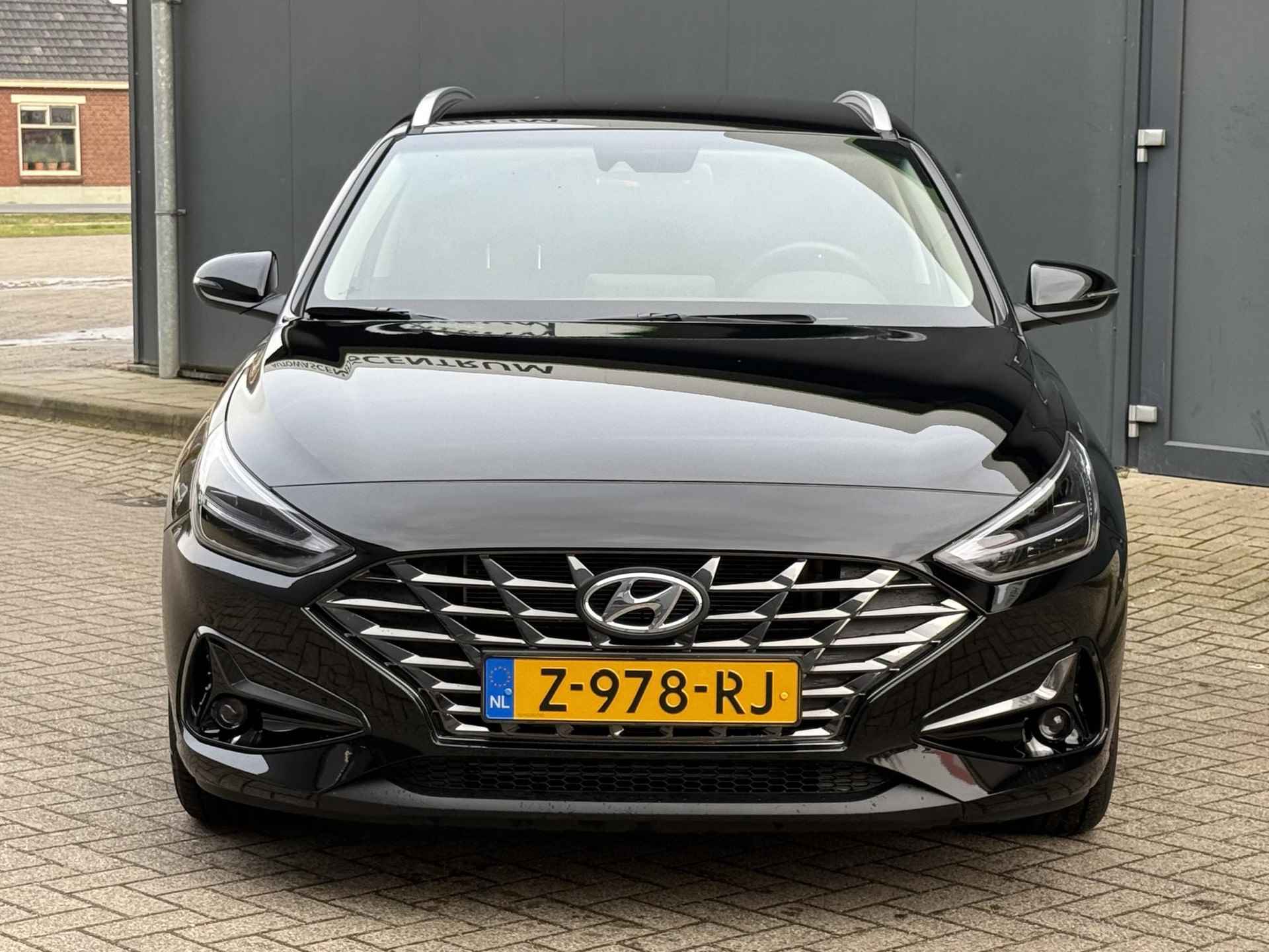 Hyundai i30 Wagon 1.0 T-GDi MHEV Comfort Smart 120 PK / Navigatie / Apple Carplay / Achteruitrijcamera / Bluetooth / Cruise Control / NAP Logisch / Keyless Entry / Airco / Pricacy Glass - 29/31