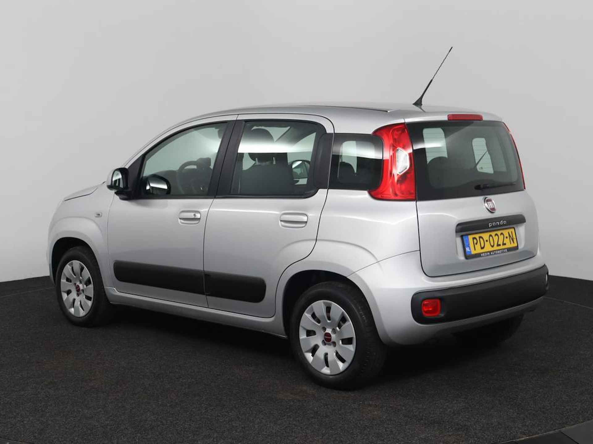 Fiat Panda 0.9 TwinAir Popstar Hogere Zit!  | Airconditioning | Stuurbediening - 9/35