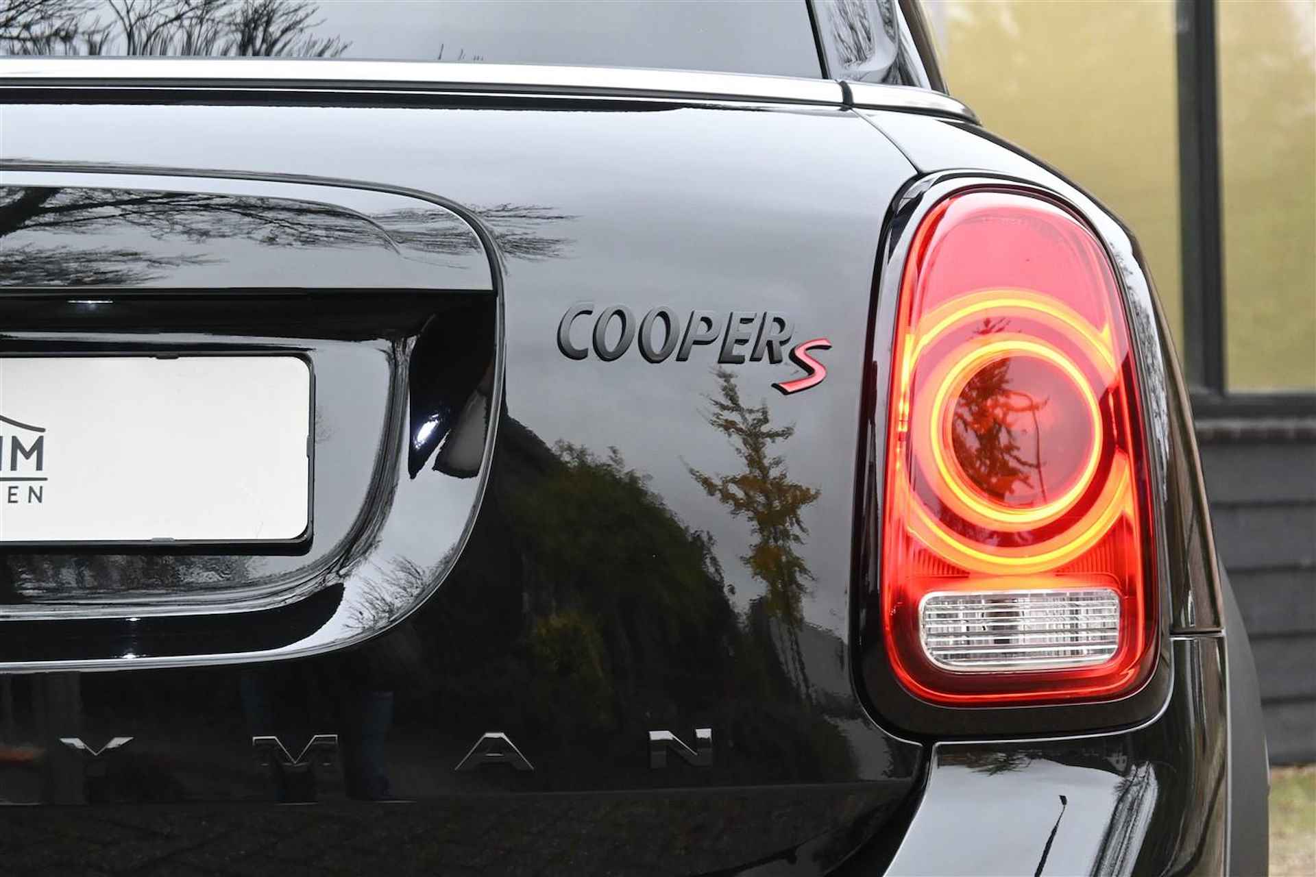 Mini Mini Countryman 2.0 Cooper S E ALL4 JCW BlackPack John Works ´19 - 19/53