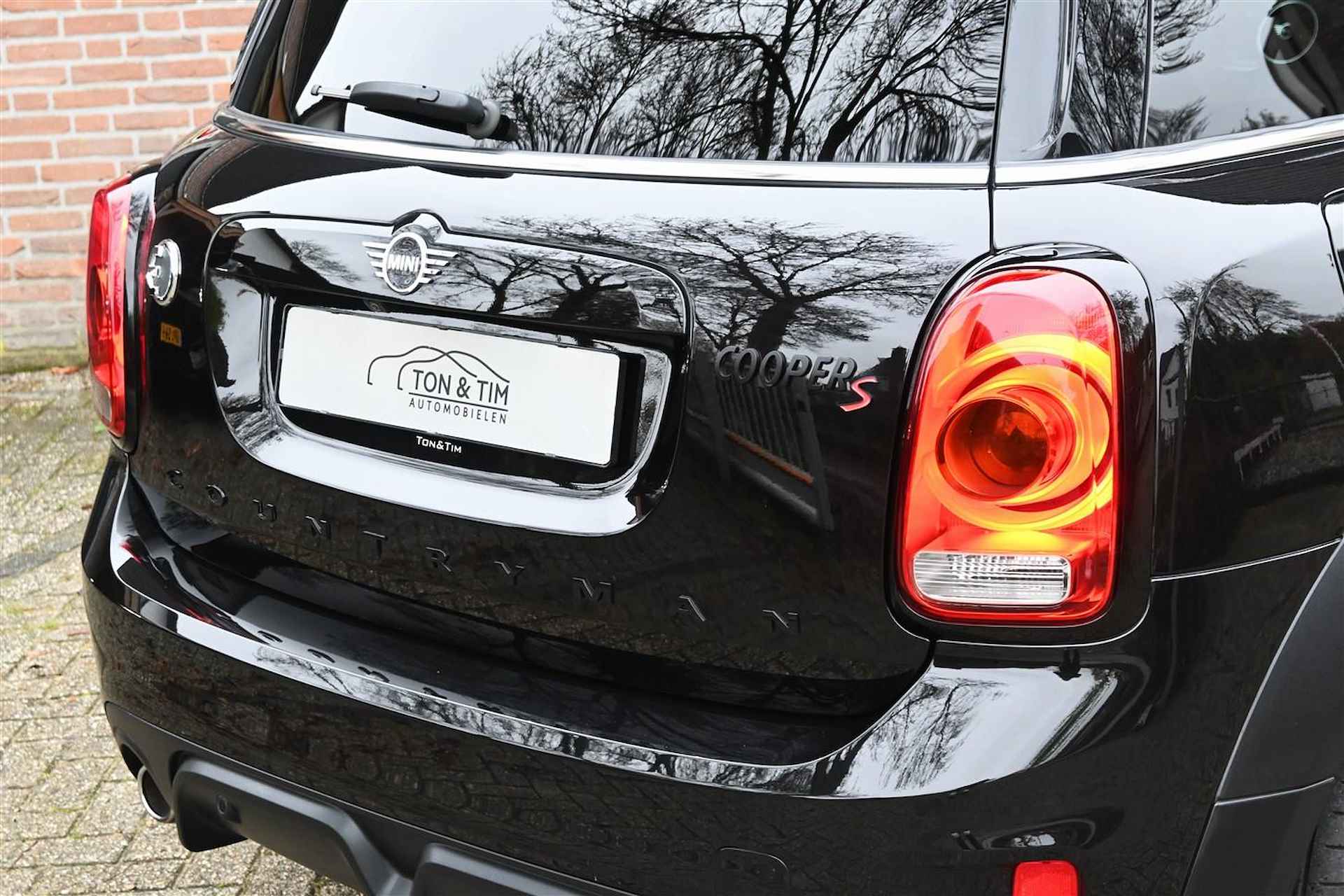 Mini Mini Countryman 2.0 Cooper S E ALL4 JCW BlackPack John Works ´19 - 52/53