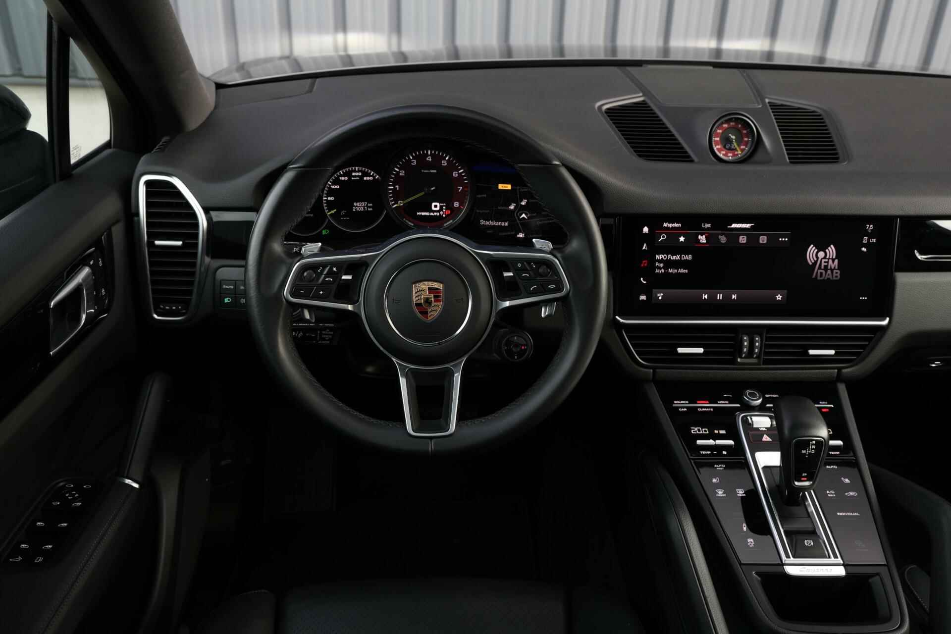 Porsche Cayenne Coupé 3.0 E-Hybrid|ACC|GTS-stoel|Chrono|Pano - 34/61