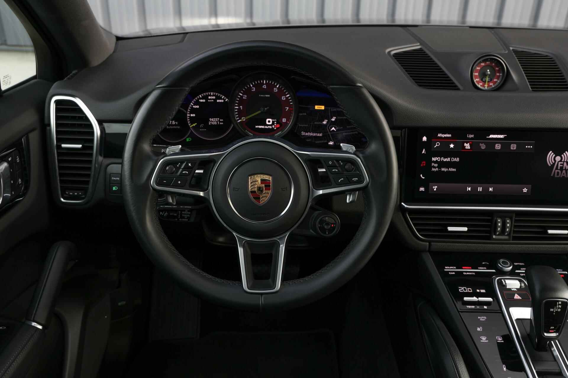 Porsche Cayenne Coupé 3.0 E-Hybrid|ACC|GTS-stoel|Chrono|Pano - 35/61