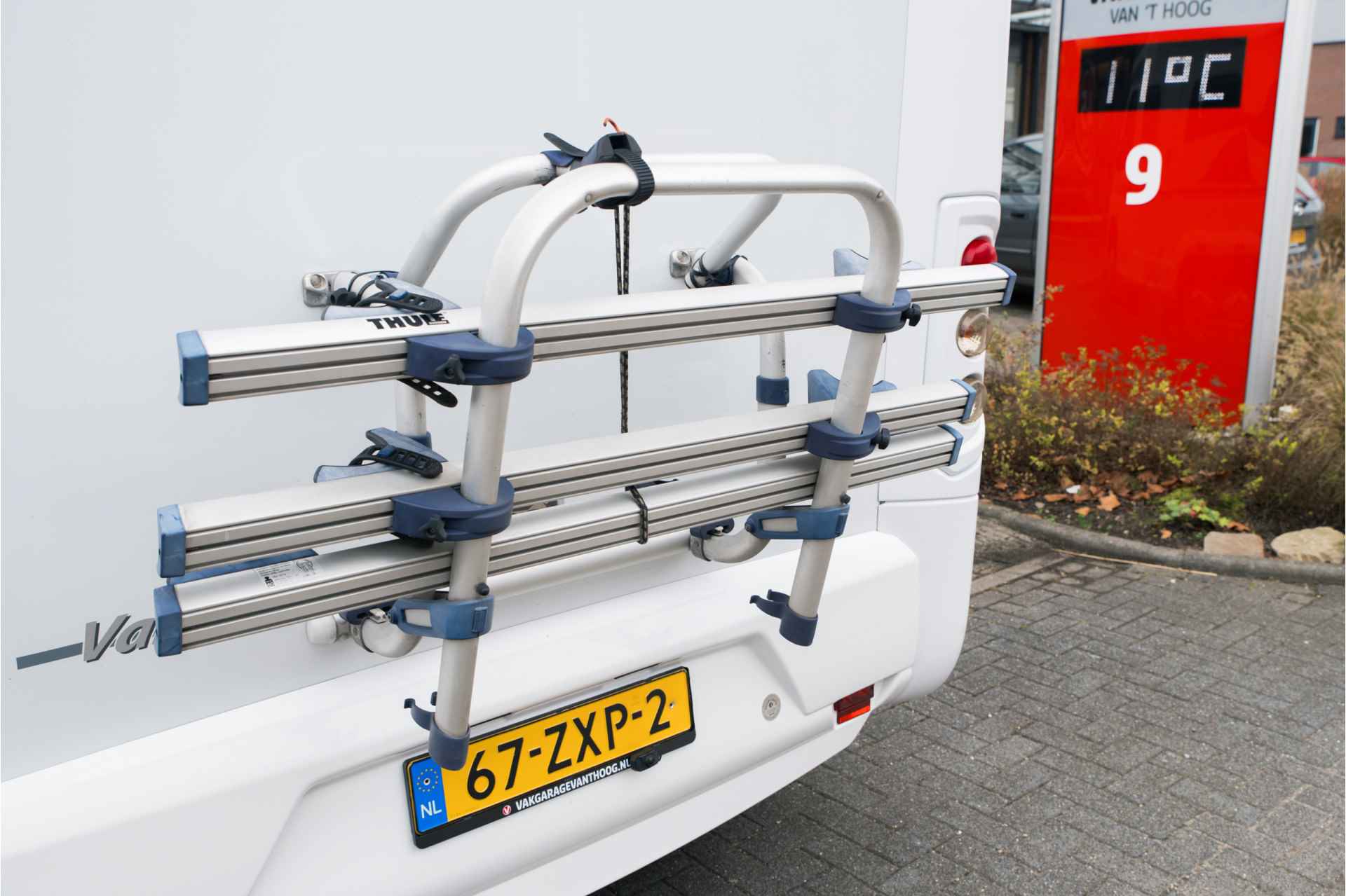 Knaus R11 VAN TI Zeer nette Camper/ 670 cm lang - 18/33