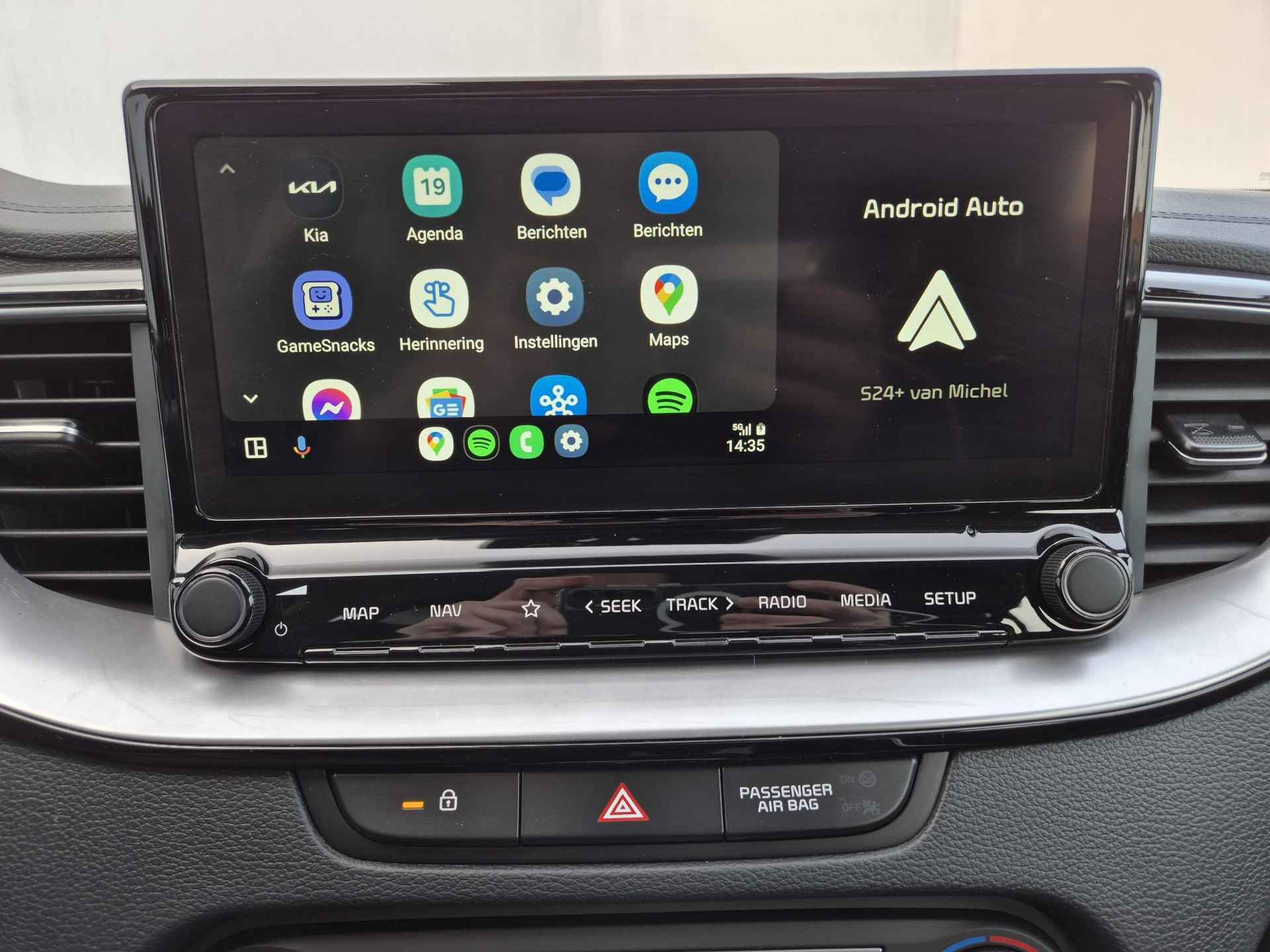 Kia XCeed 1.6 GDi PHEV DynamicLine Automaat / Trekgewicht 1300 Kg / EAER Bereik 48 km / Apple Carplay Android Auto / Stuur- en Stoelverwarming / Dealer onderhouden / - 4/49