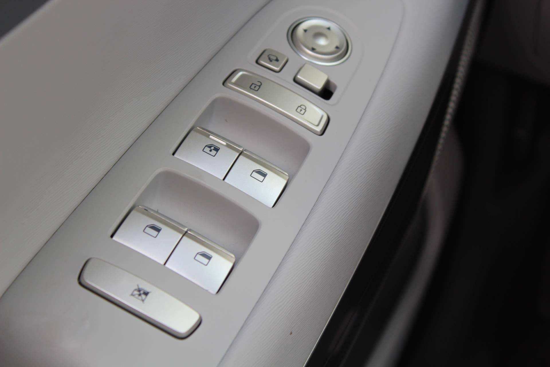 Hyundai NEXO FCEV Plus Pack | Automaat | Climate & Cruise Control | Navi | Schuif & Kanteldak | Stoelverw & Ventilatie | Waterstof | 12% Bijtelling | - 11/41