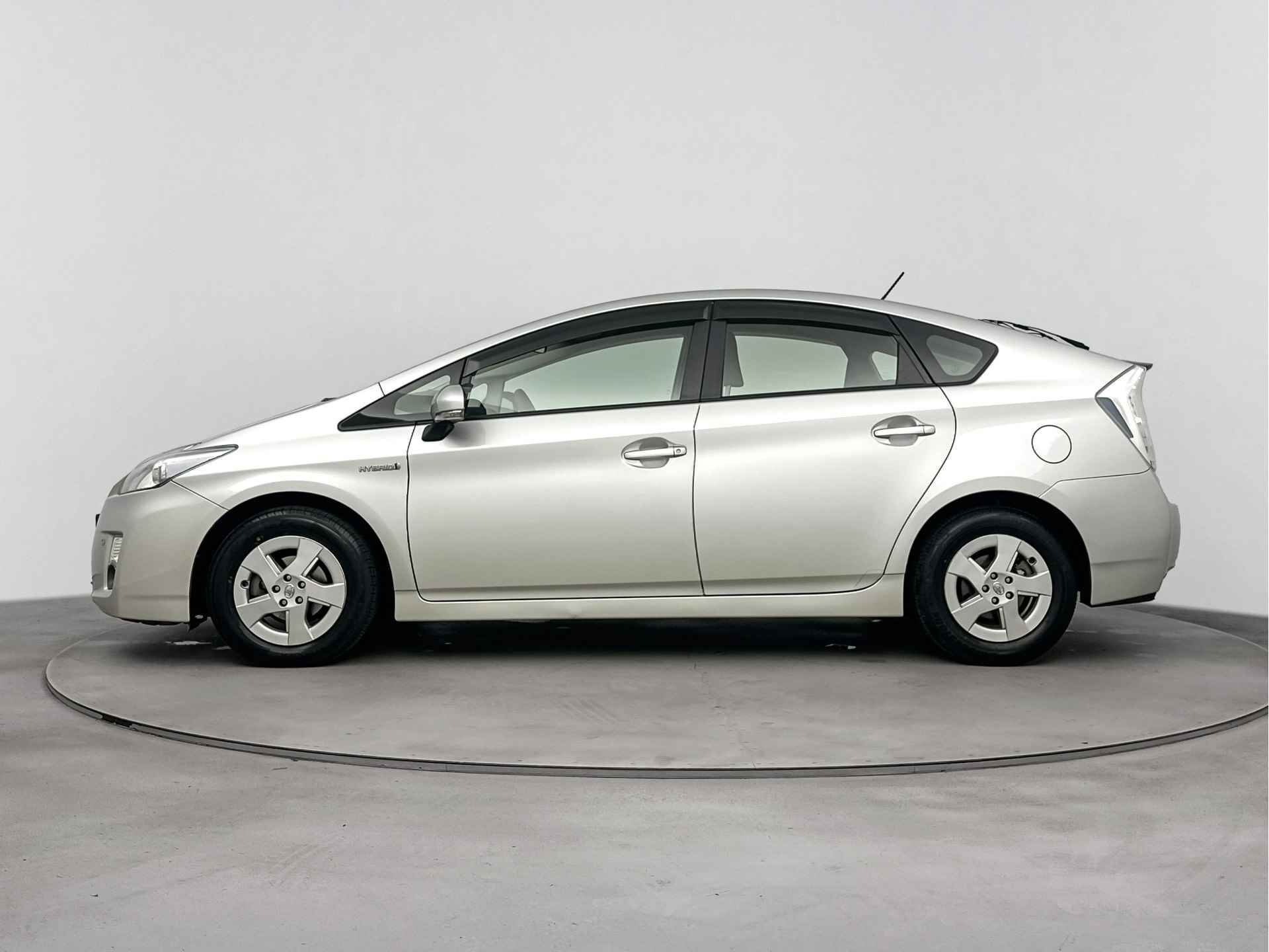 Toyota Prius 1.8 Comfort | Navigatie | Climate Control | Cruise Control | - 4/40