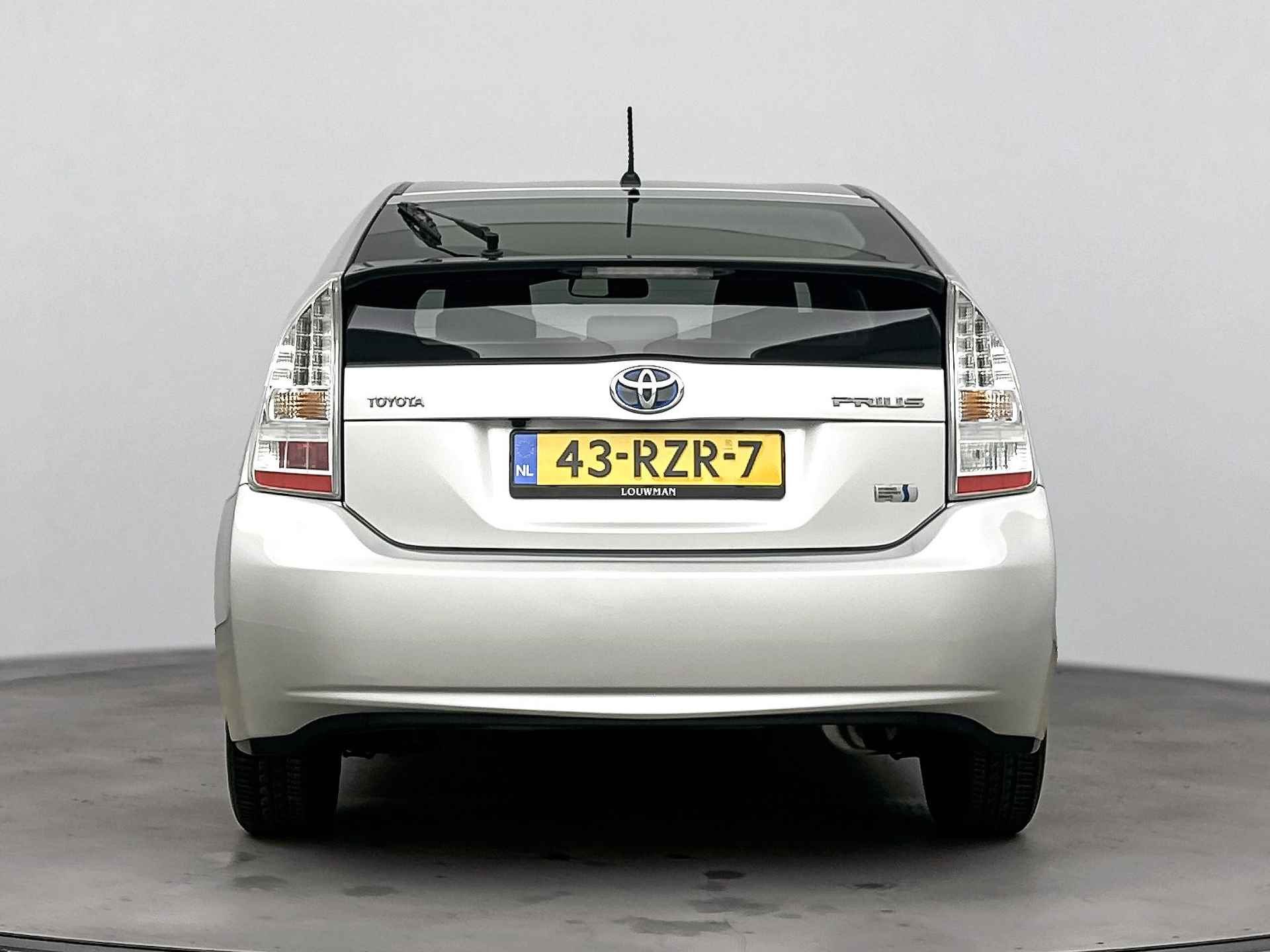 Toyota Prius 1.8 Comfort | Navigatie | Climate Control | Cruise Control | - 29/40