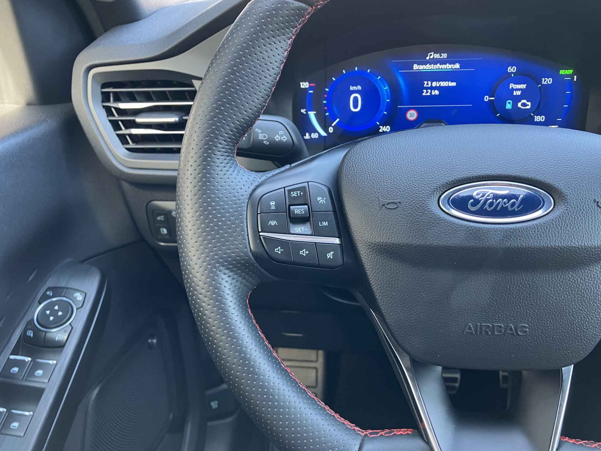 Ford Kuga 2.5 PHEV ST-Line X AWD AUT. | 1e eigenaar | dealer onderhouden | navigatie | adapt. cruise | camera | carplay | B&O audio - 25/36