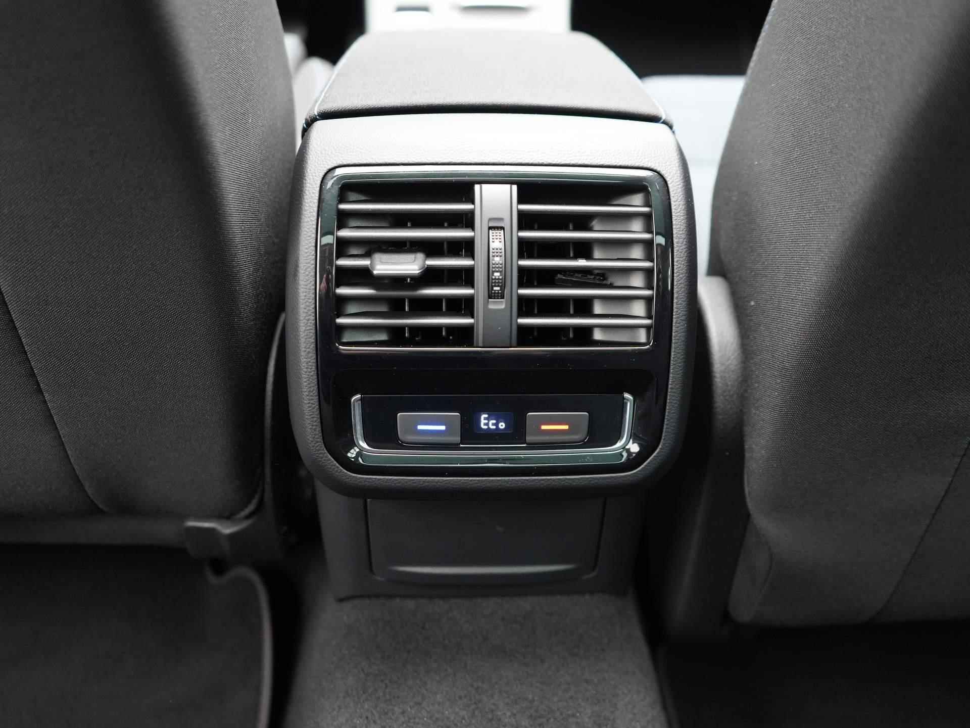 Volkswagen Passat Variant 1.4 TSI PHEV GTE Business / Panoramadak / Trekhaak / Virtual Cockpit - 48/59