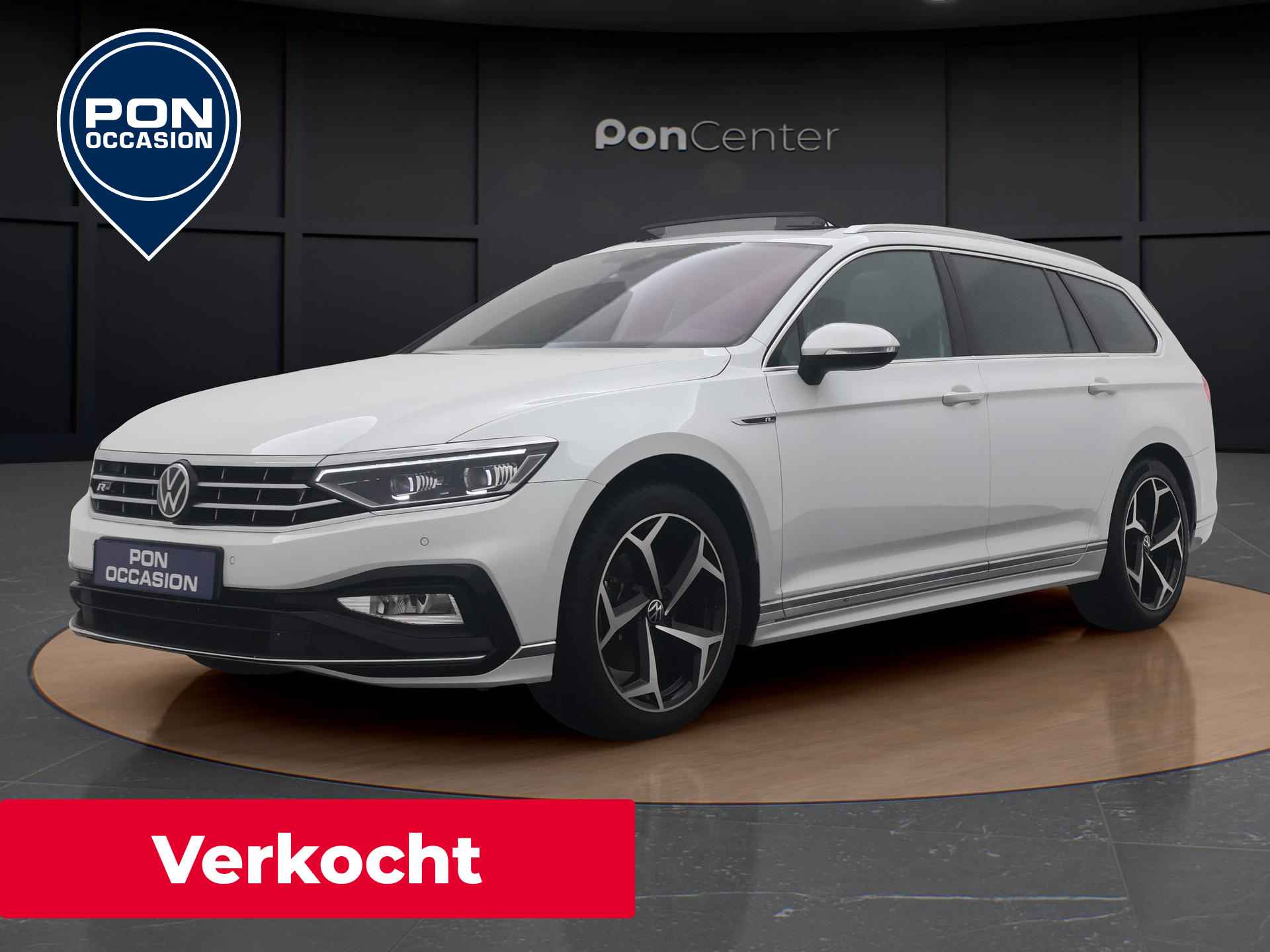 Volkswagen Passat Variant 1.5 TSI R-Line Business + | Trekhaak | Pano dak | Camera | ACC | IQ-Light | Stoelverwarming |