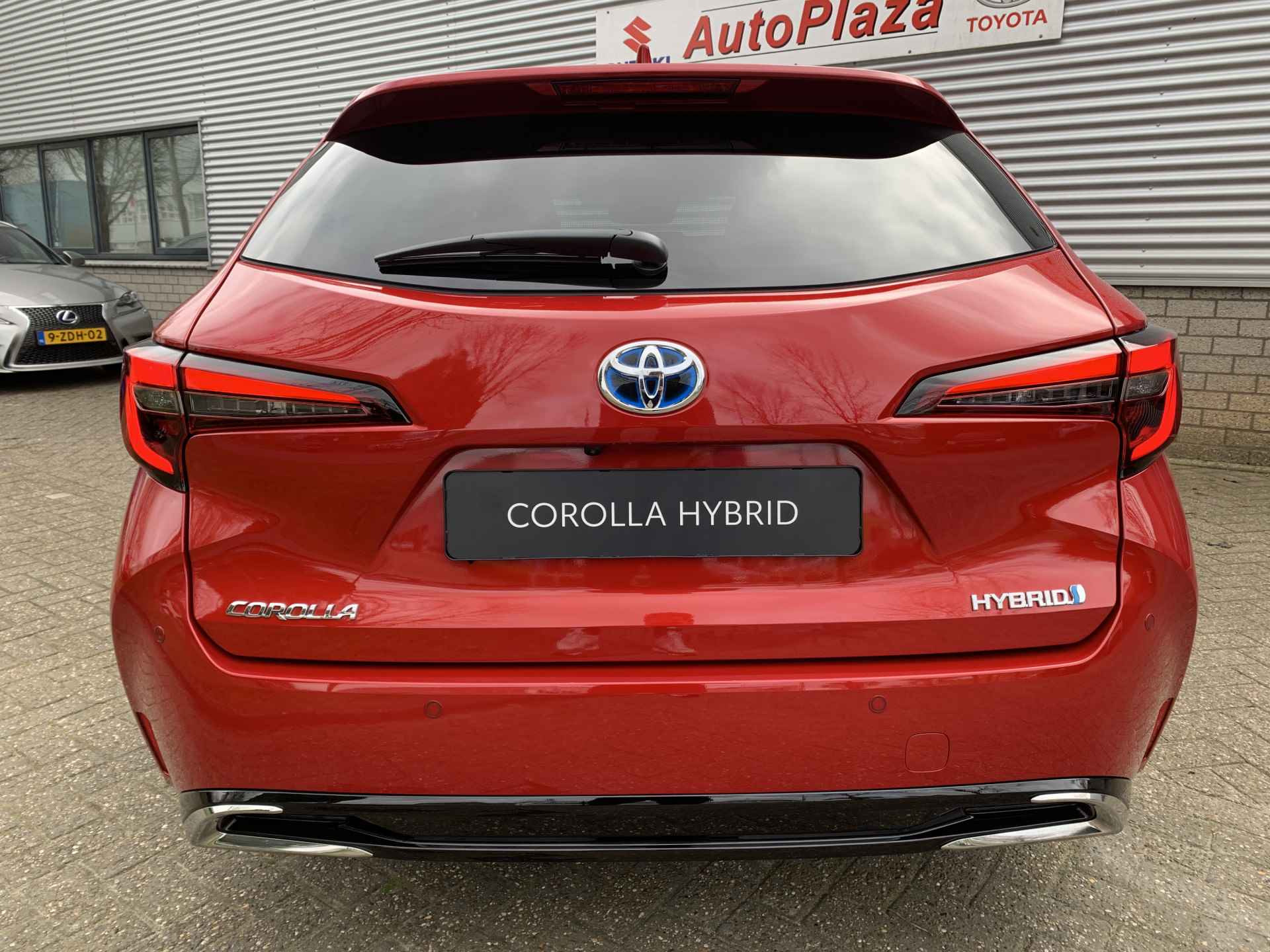 Toyota Corolla Touring Sports 1.8 Hybrid First Edition Voorraad voordeel actie - 4/33