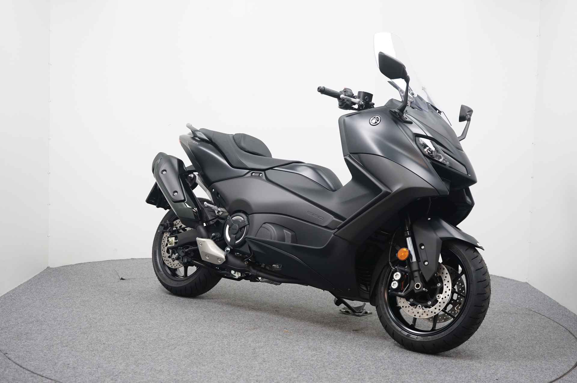 Yamaha T-MAX ABS - 2/18