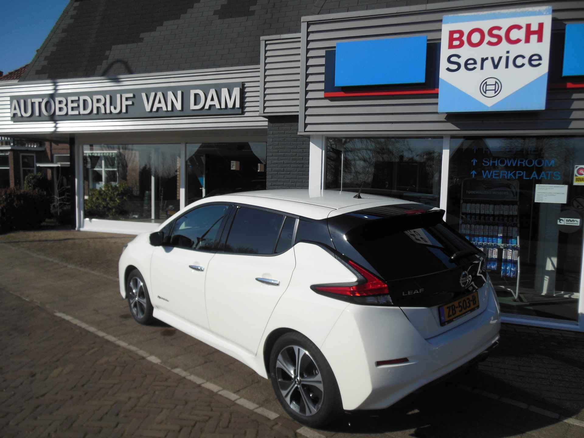 Nissan Leaf N-Connecta 40 kWh incl. btw 12 maanden Bovag garantie carplay android  ex SEPP a 2000€ - 3/24