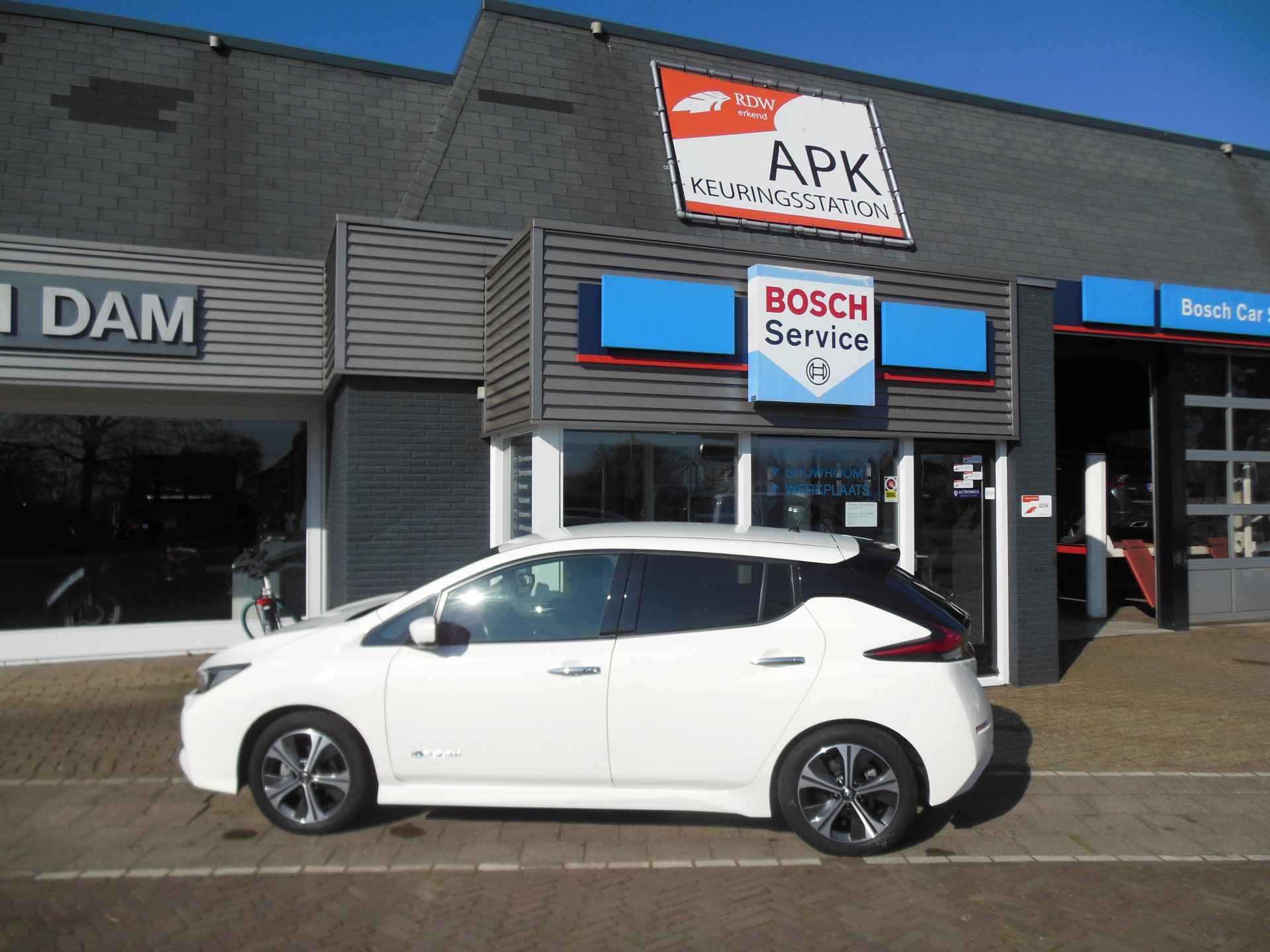 Nissan Leaf N-Connecta 40 kWh incl. btw 12 maanden Bovag garantie carplay android  ex SEPP a 2000€ - 4/24