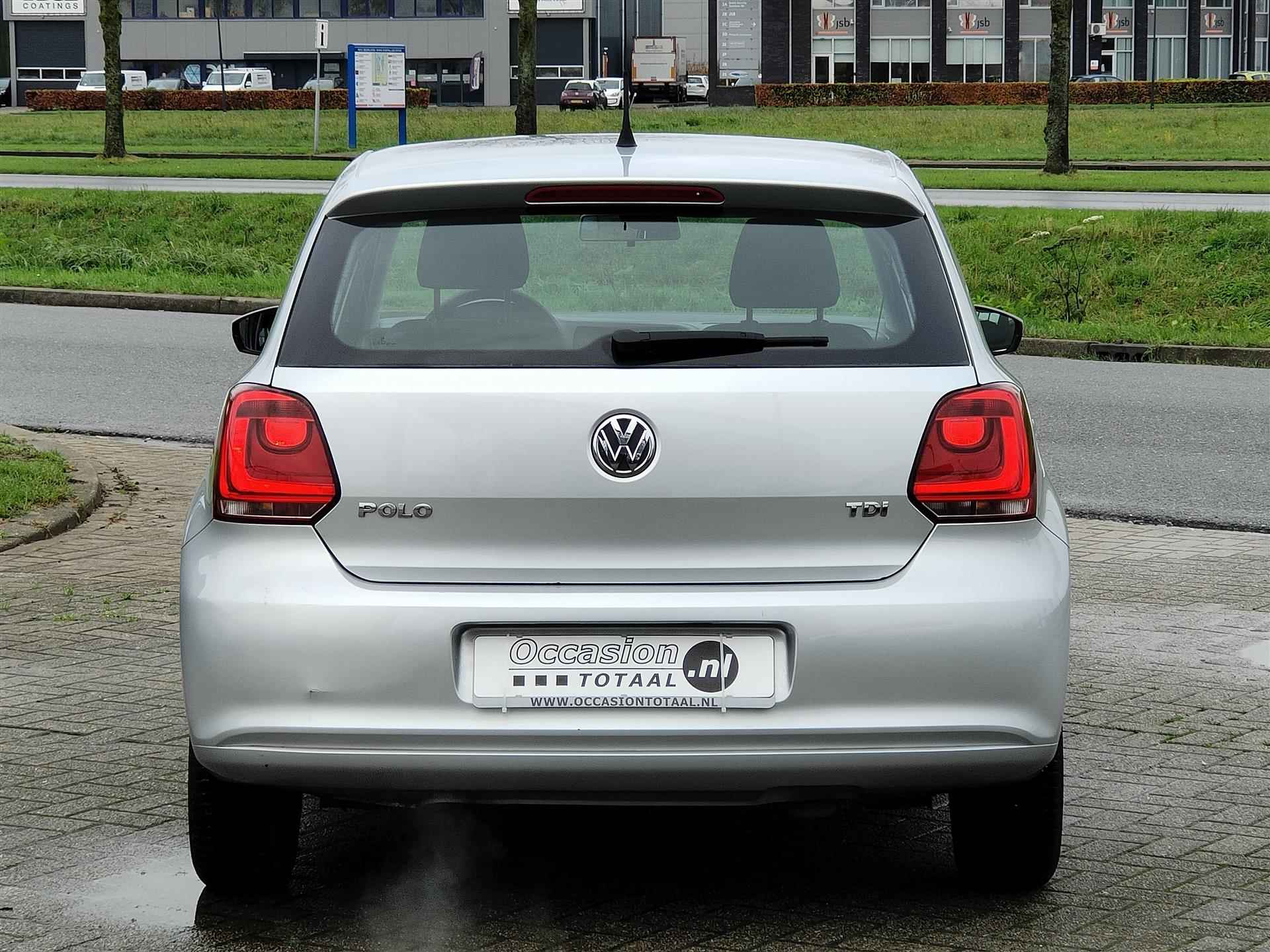 Volkswagen Polo 1.6 TDI Comfortline - 5/18