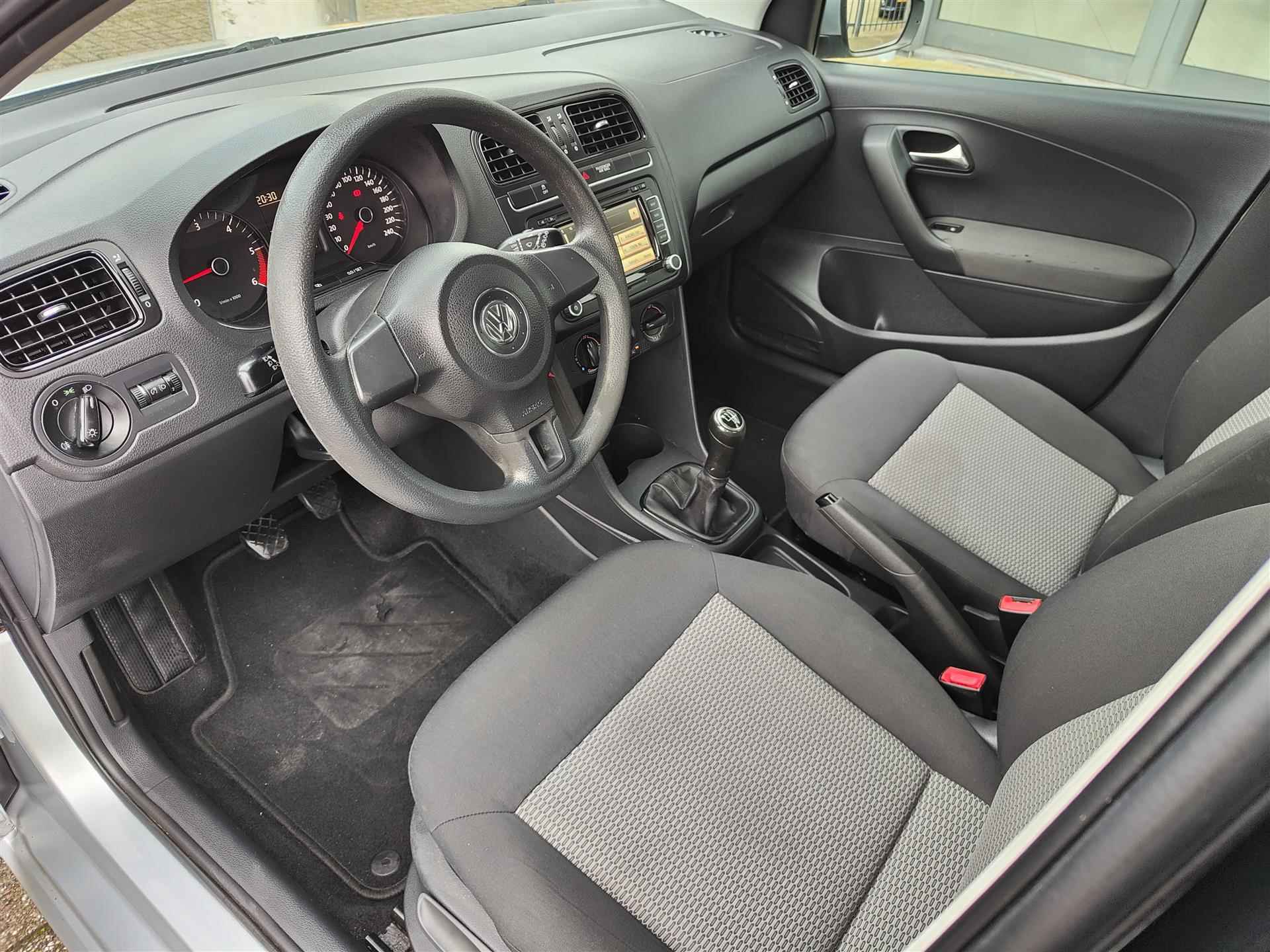 Volkswagen Polo 1.6 TDI Comfortline - 9/18